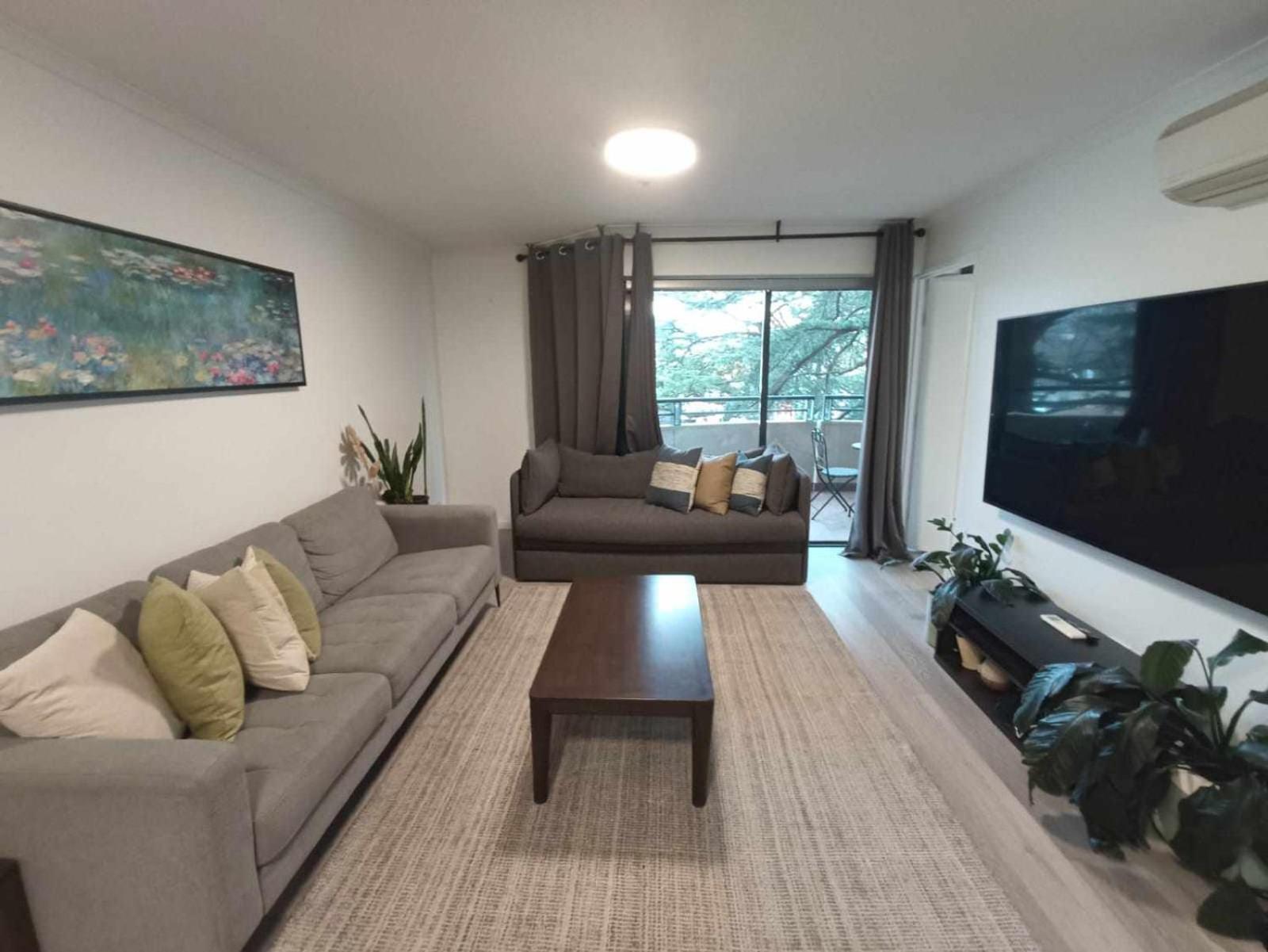 Two-Bedroom Apartment with Balcony photo 1