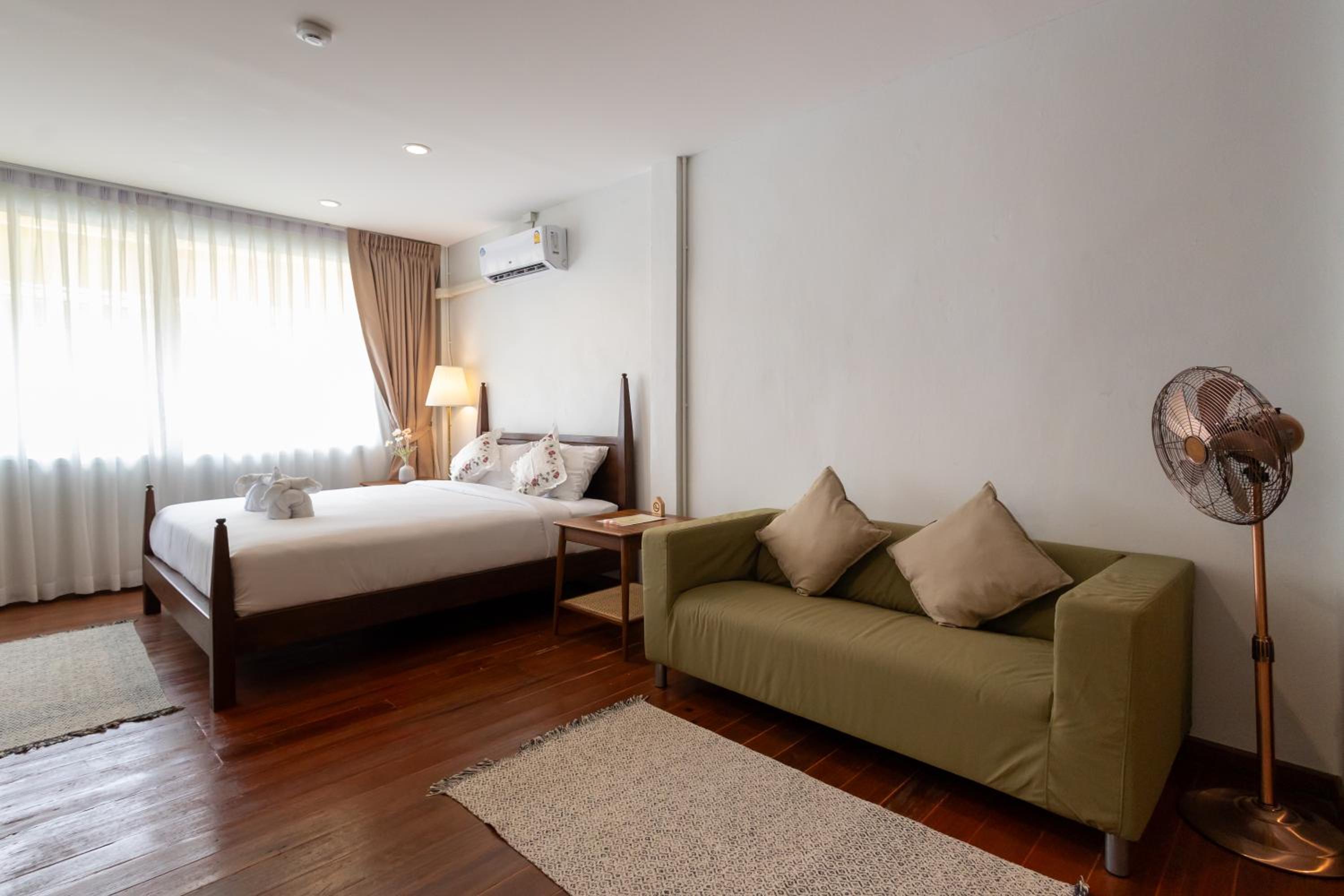 Deluxe Double Room photo 3
