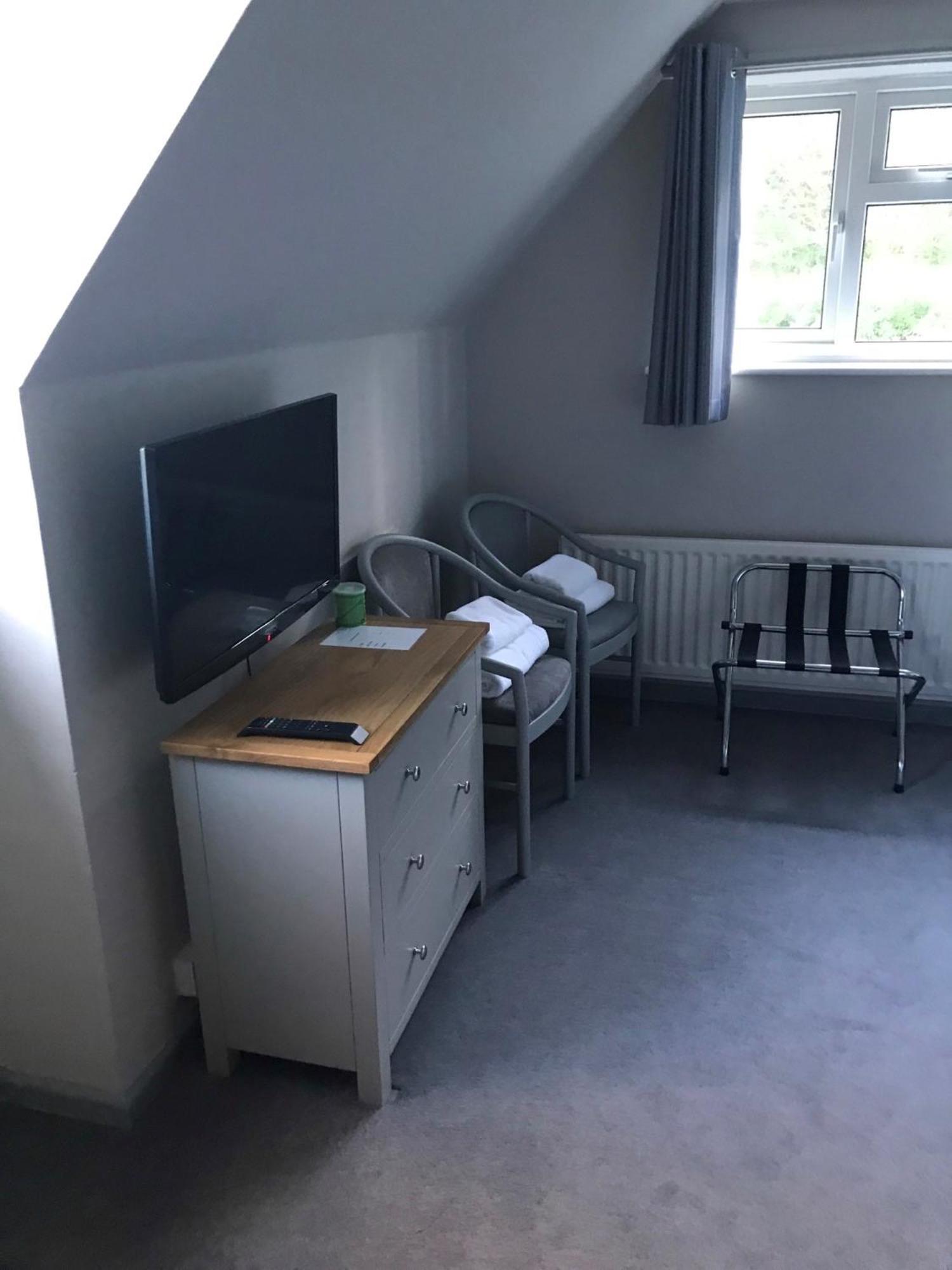 Basic double room – First floor photo 2