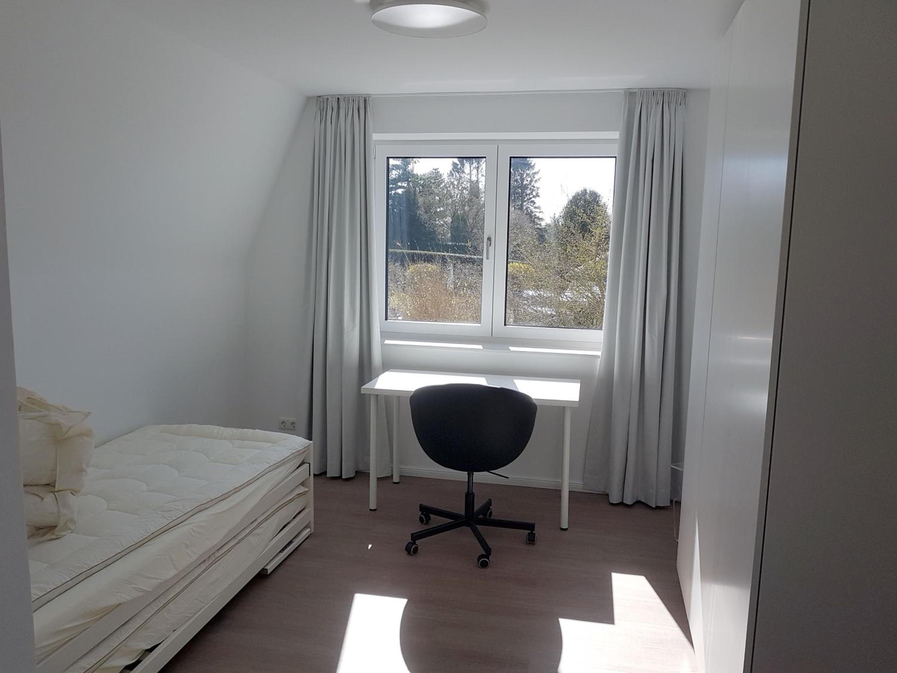 Two-Bedroom Apartment photo 2