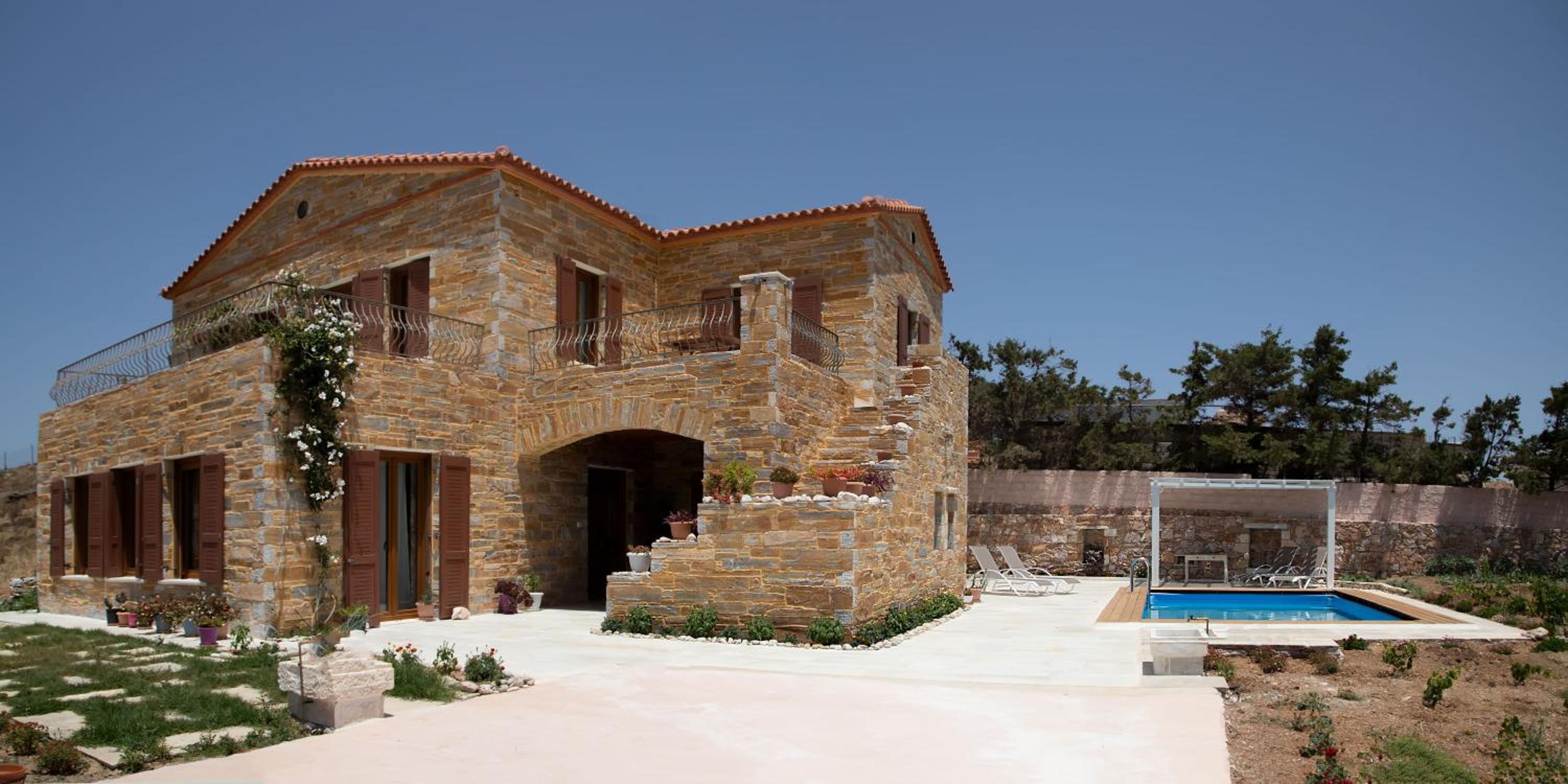 Villa photo 2