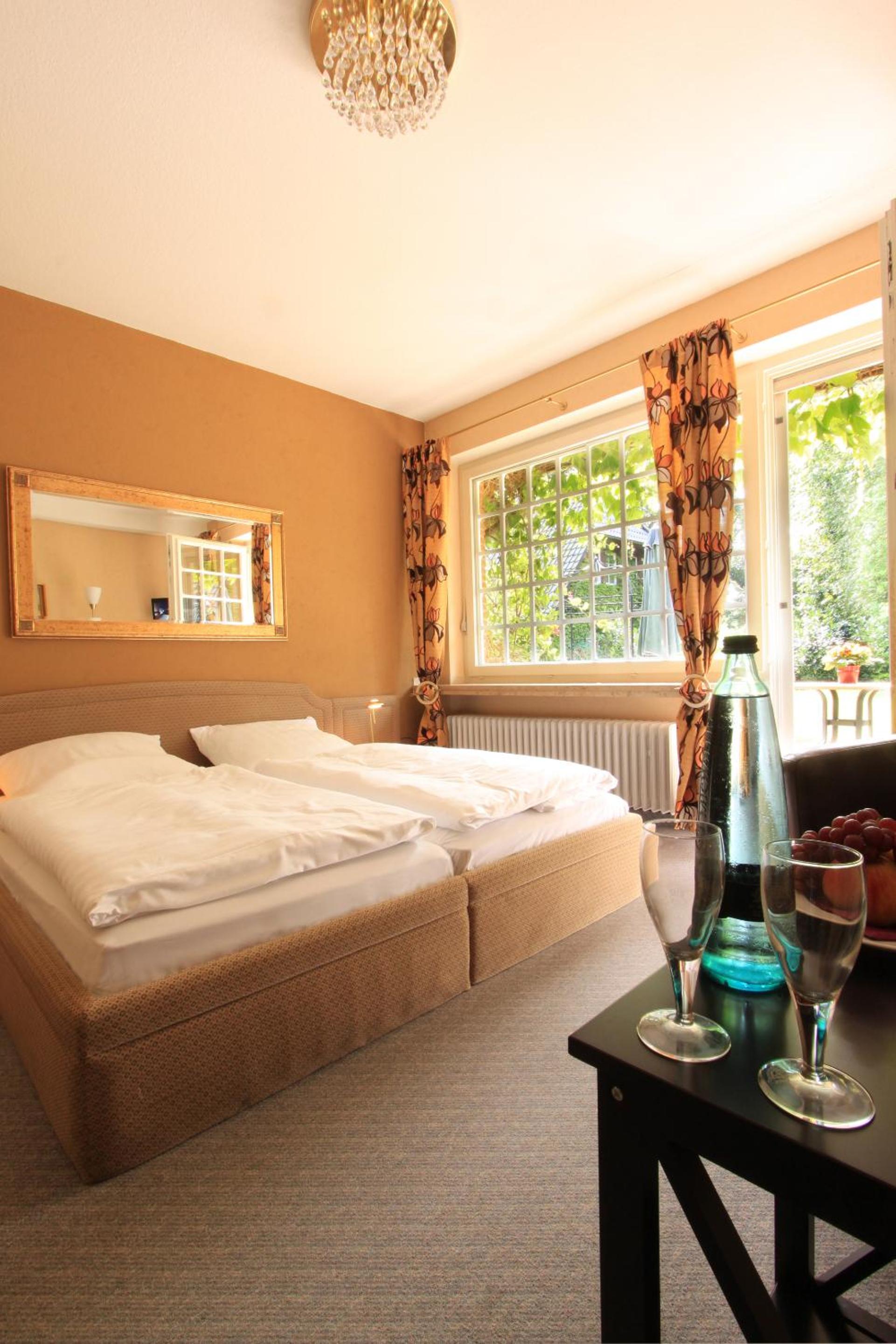 Standard Double Room photo 3