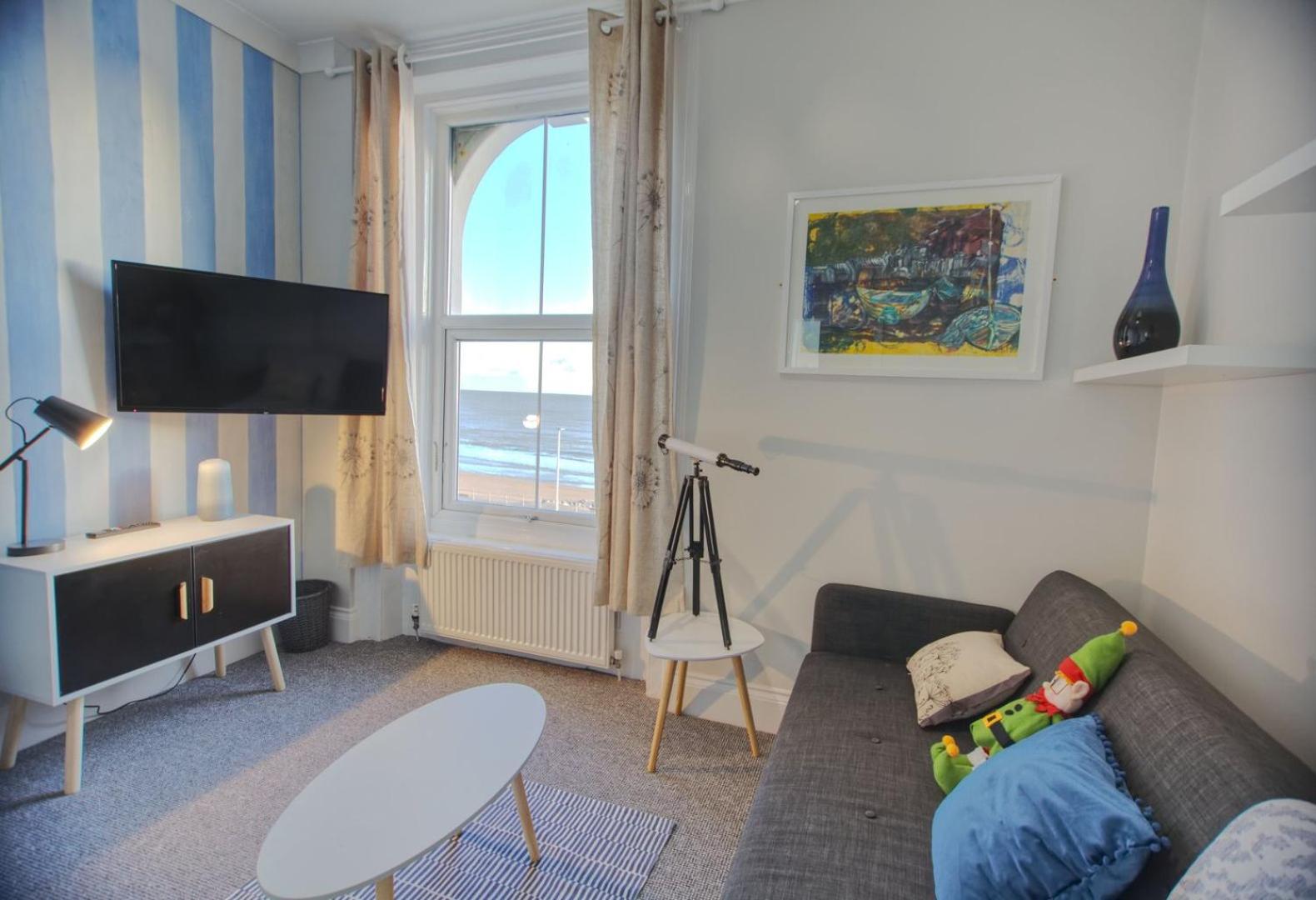 Apartment photo 1