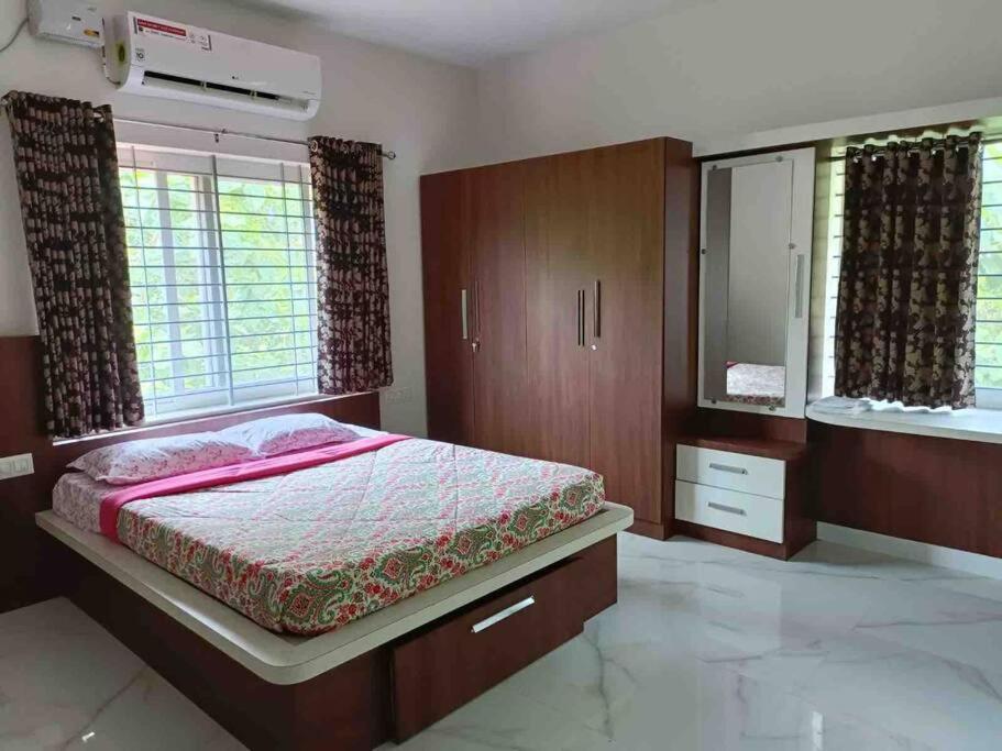 Three-Bedroom Villa photo 1