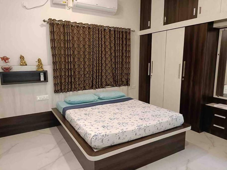 Three-Bedroom Villa photo 3