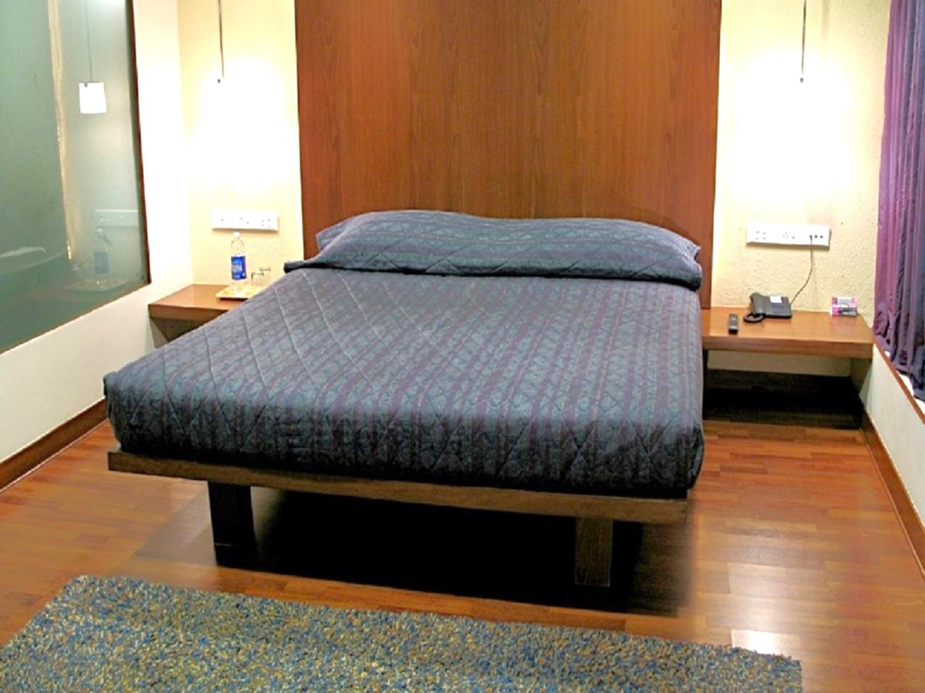 King Suite - Photo 3