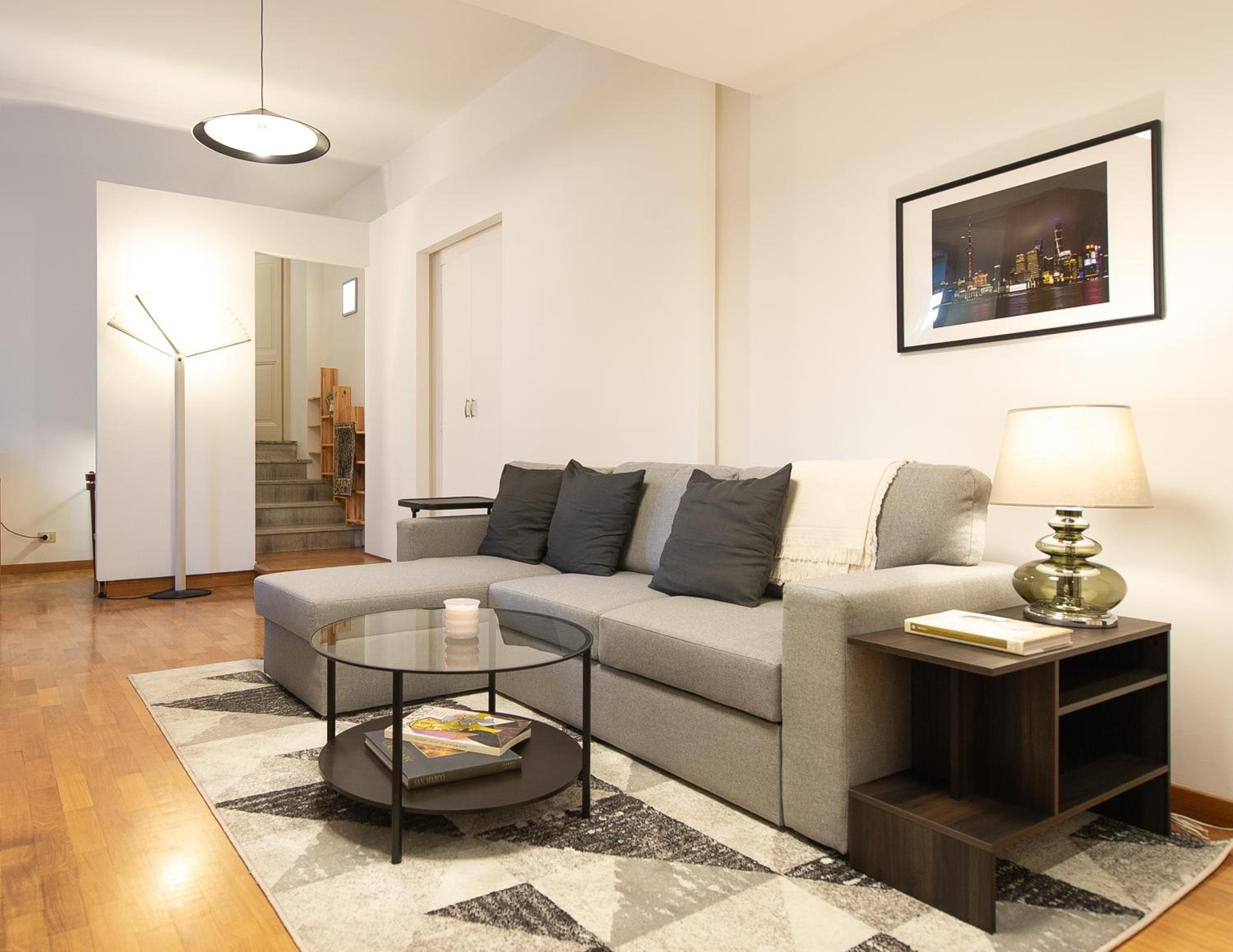 One-Bedroom Apartment