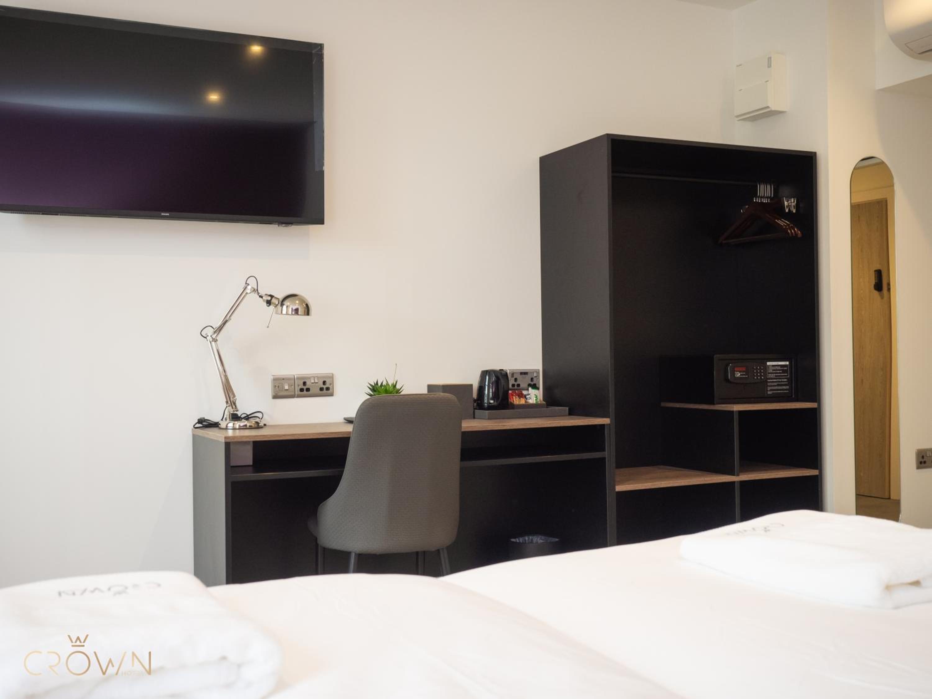 Deluxe Double or Twin Room - Photo 2