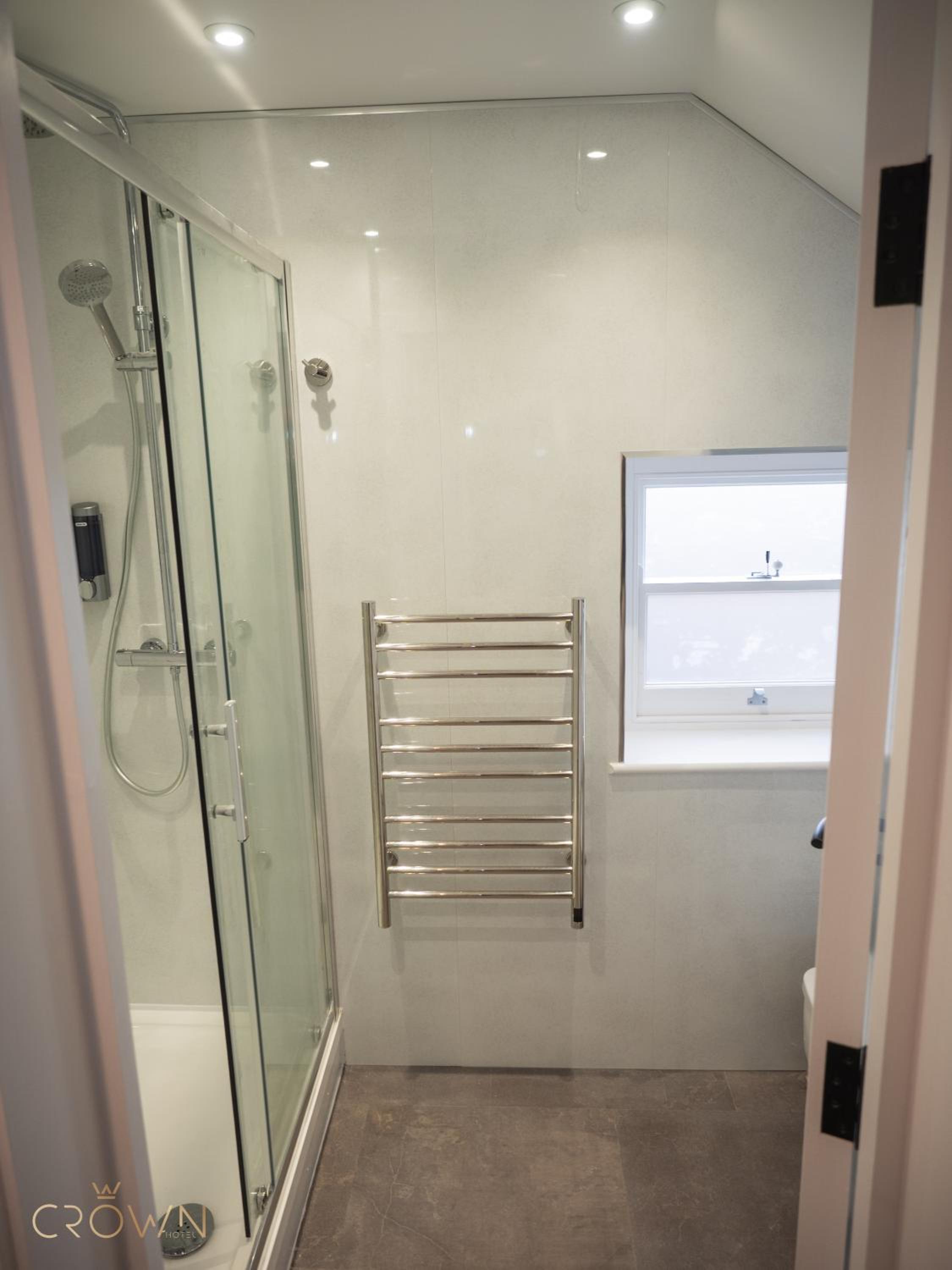 Deluxe Double or Twin Room - Photo 18