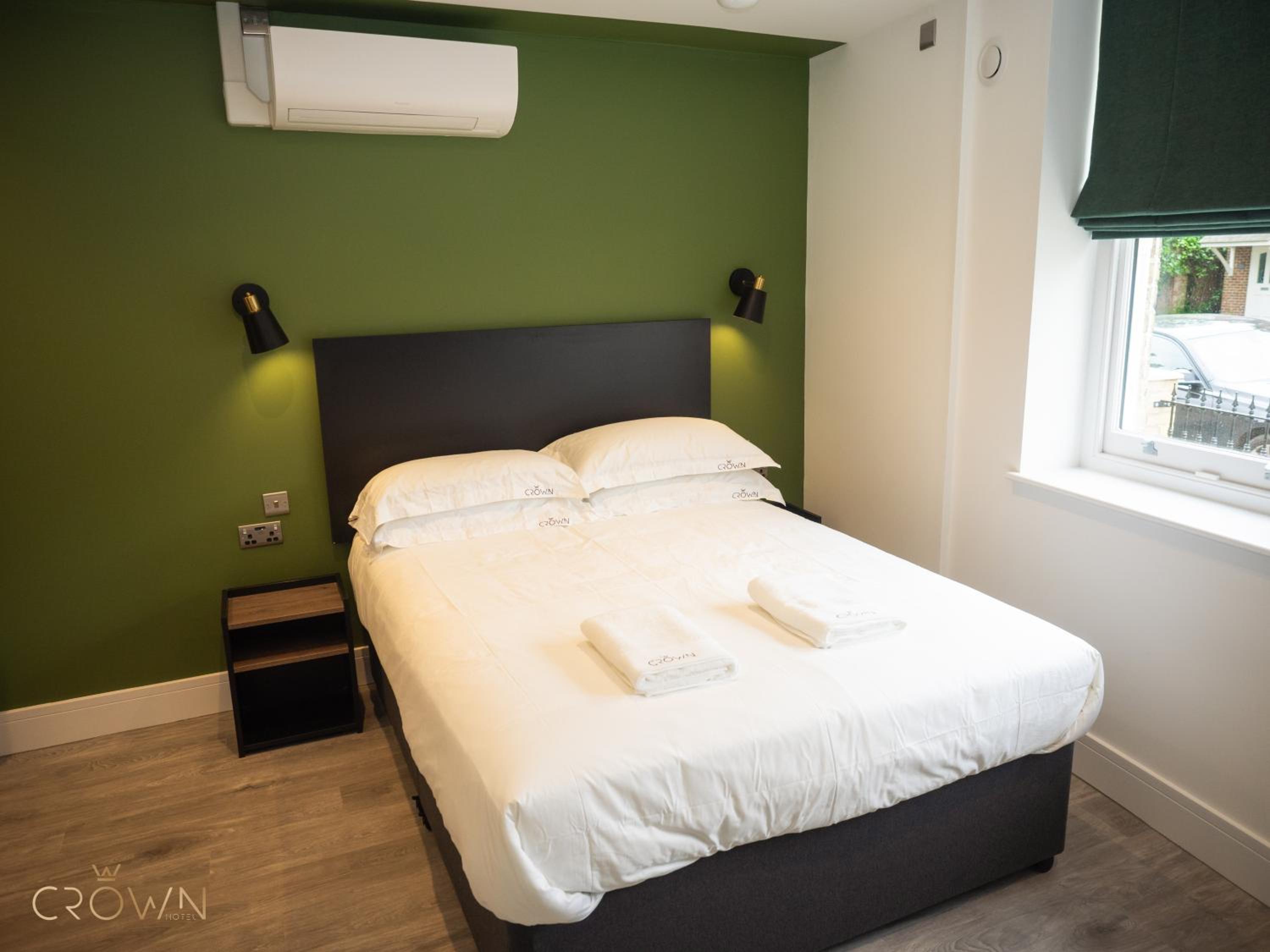 Queen Room - Photo 24