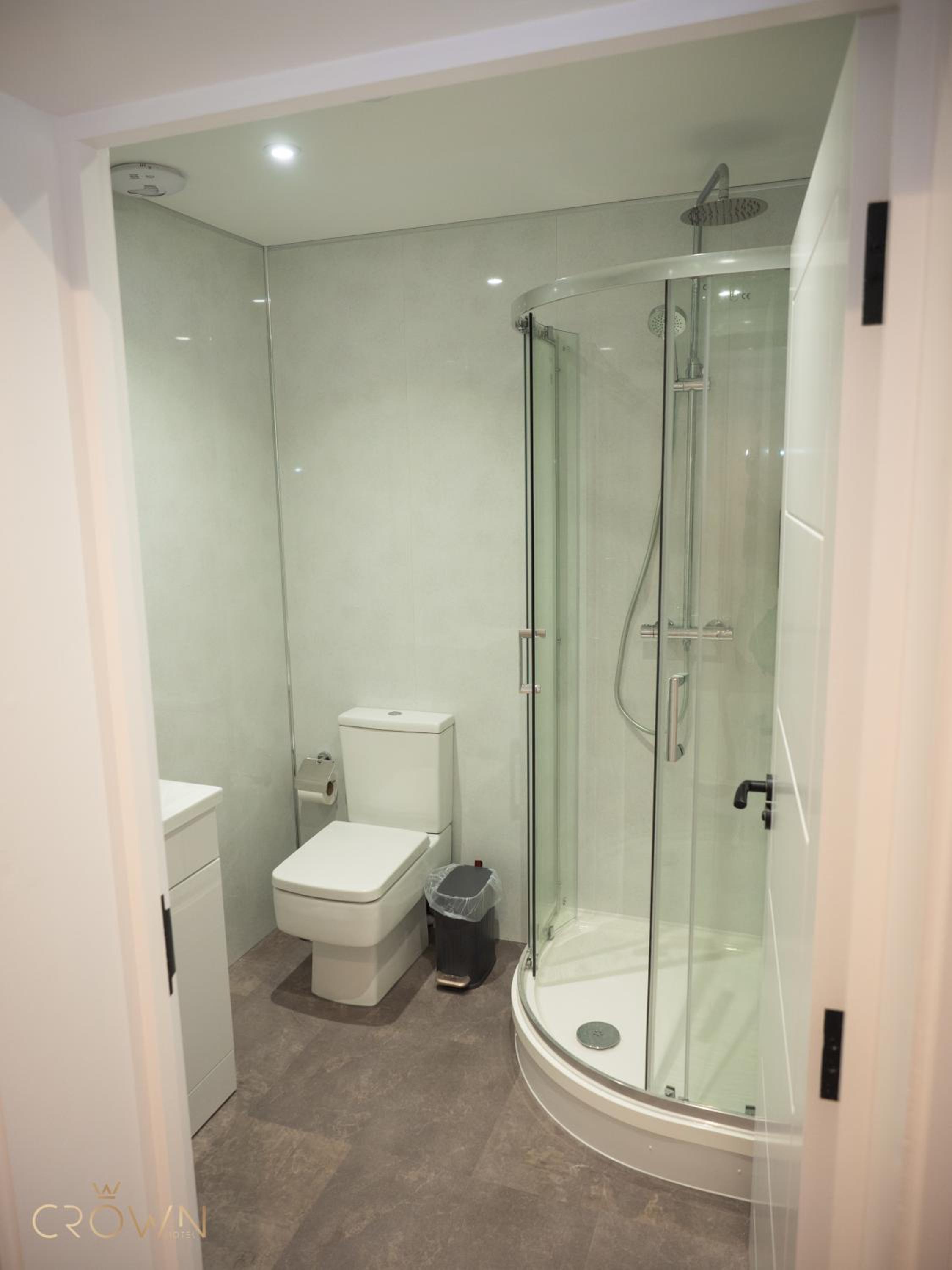 Queen Room - Photo 14