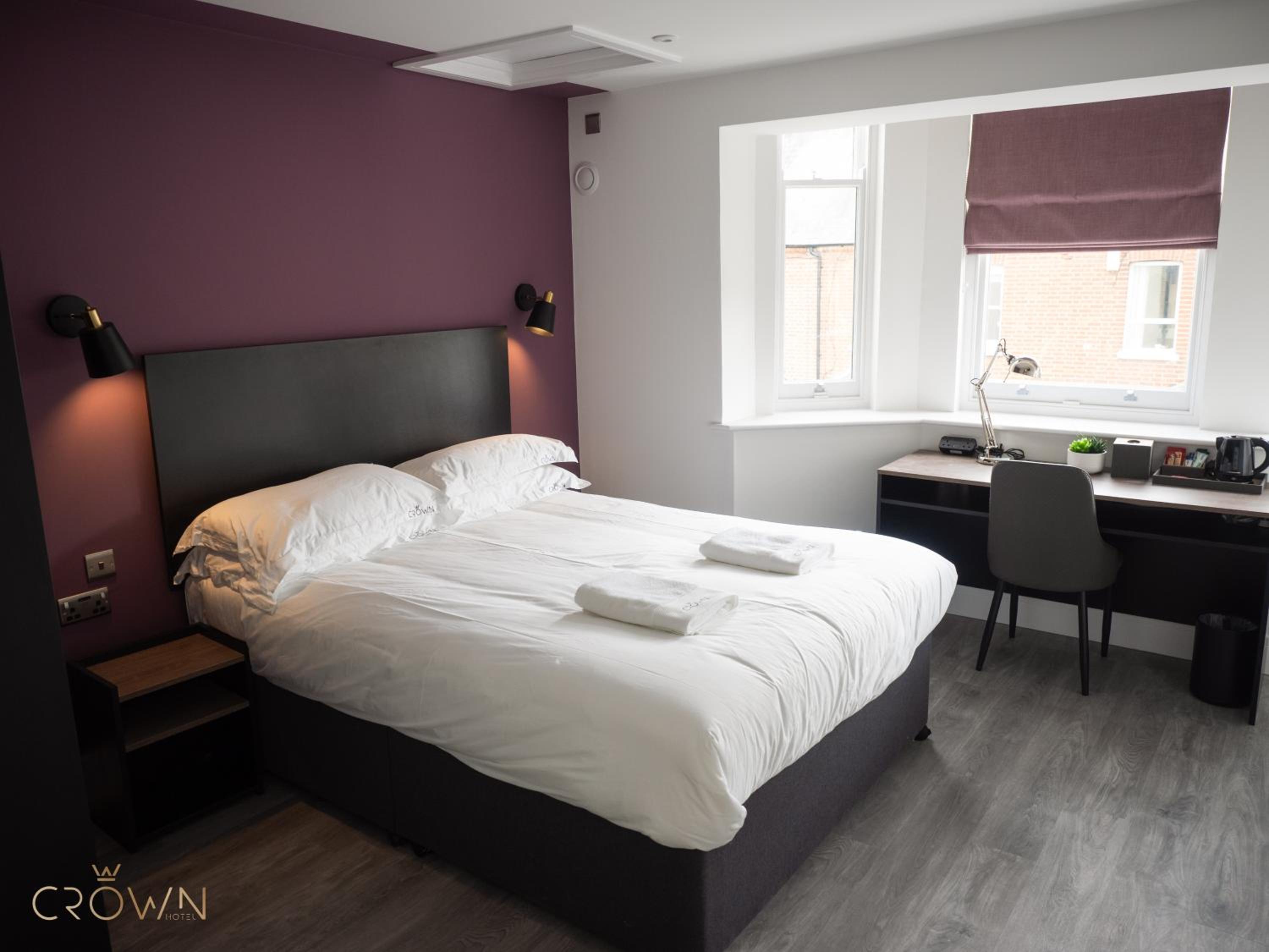 Queen Room - Photo 13