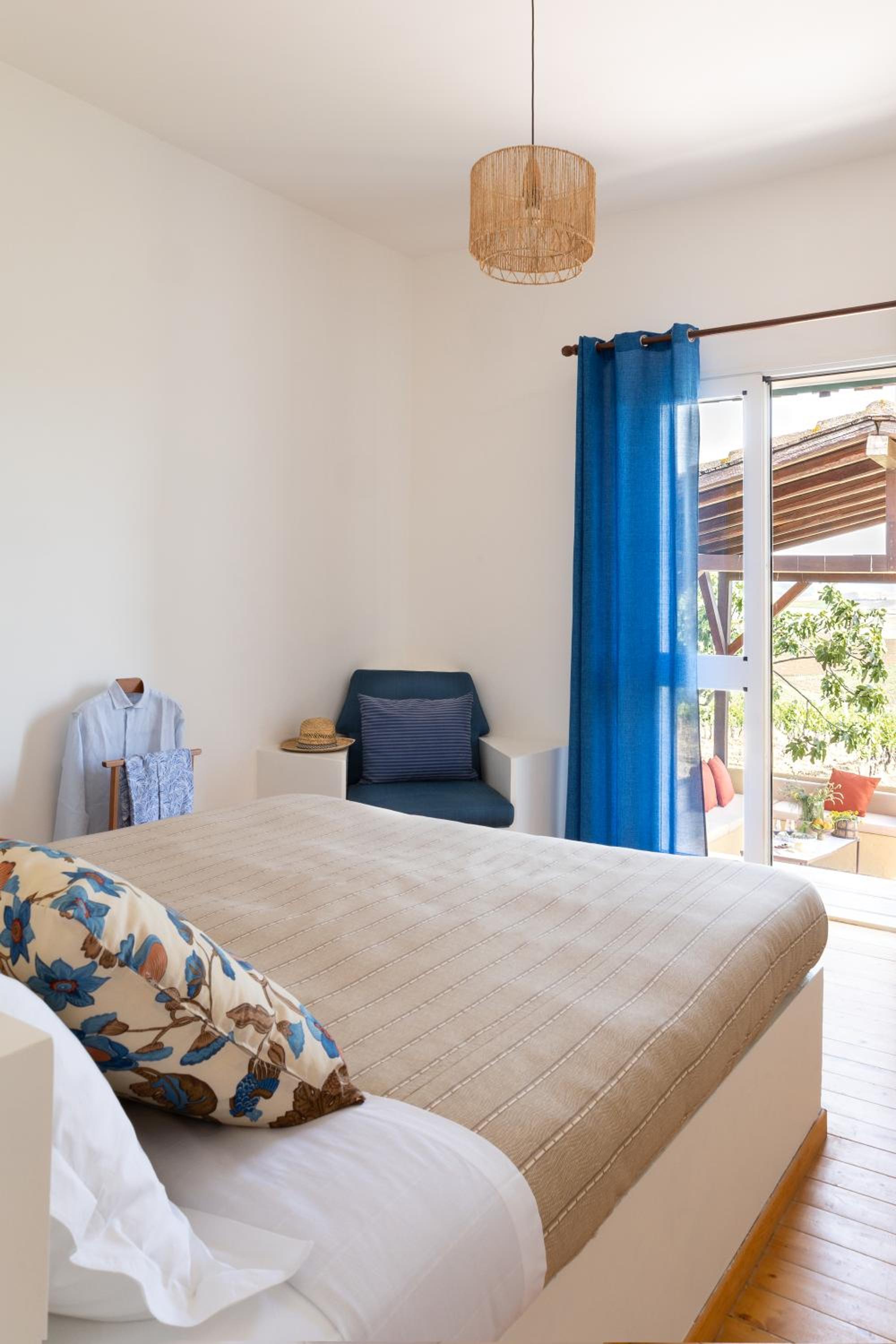 Apartment with View and Balcony photo 1