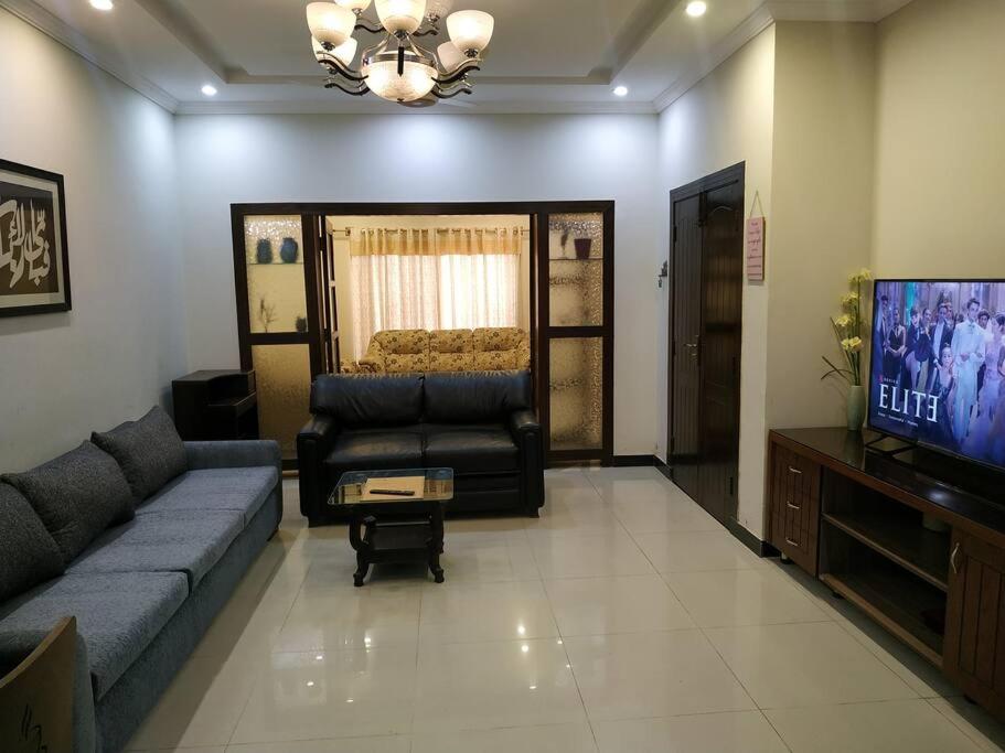 Two-Bedroom House photo 3
