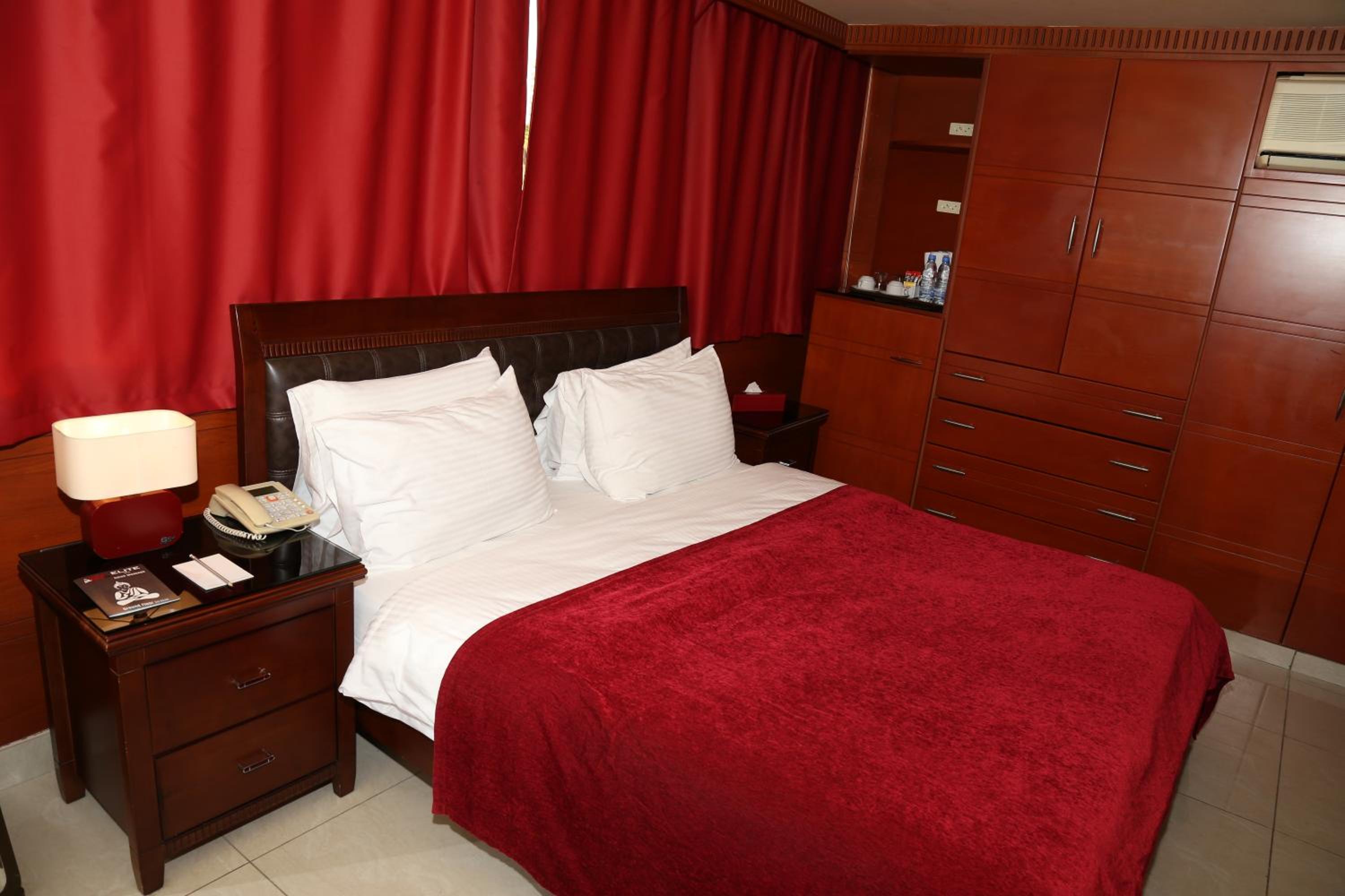 Standard Double Room - Photo 2