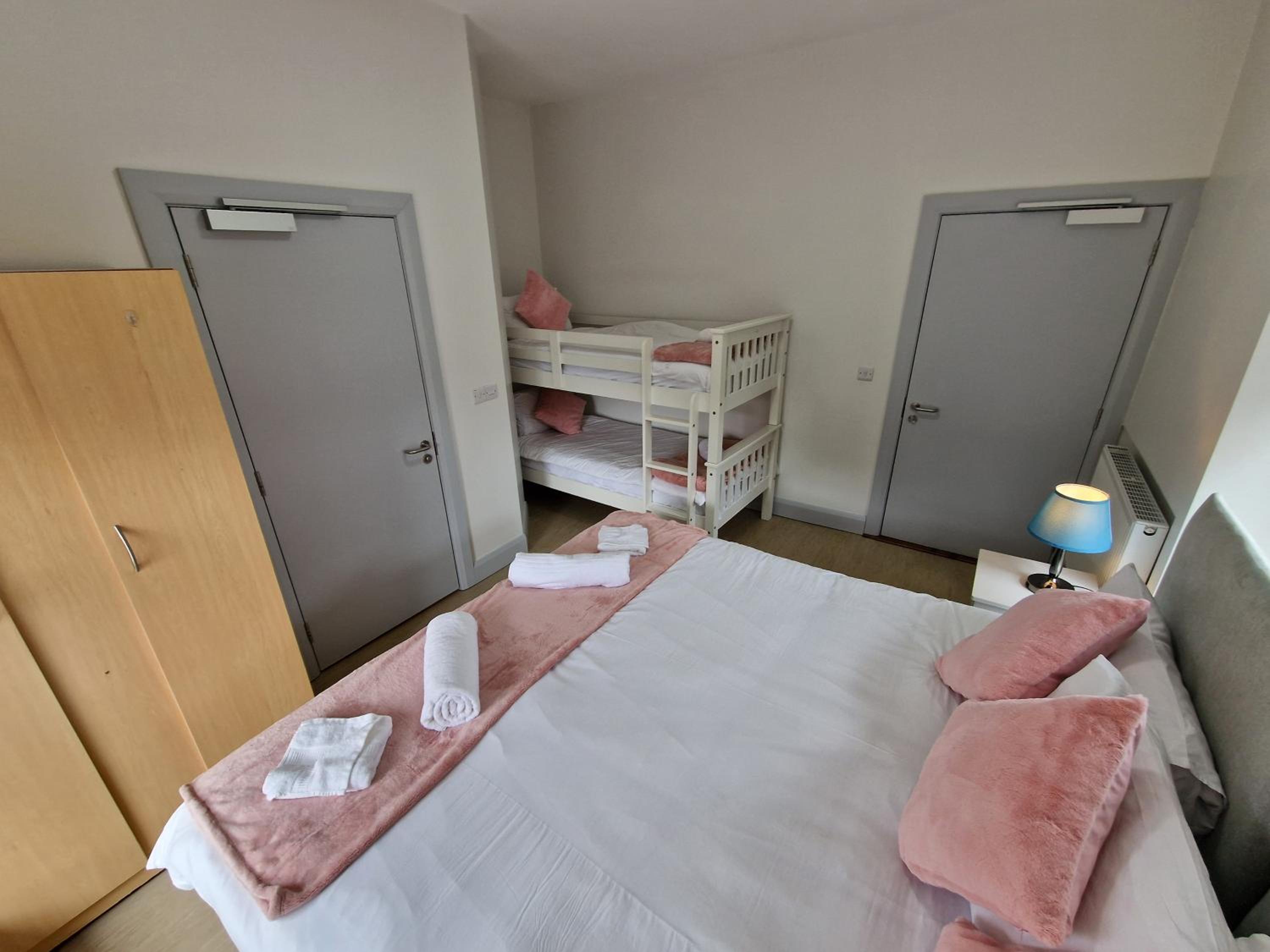 Double Room with Private Bathroom photo 2