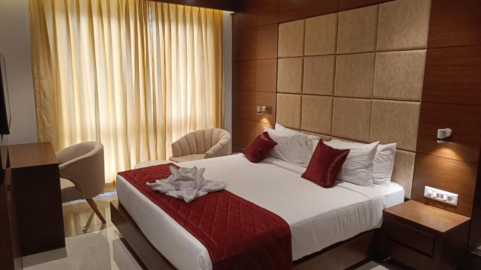 Deluxe Suite