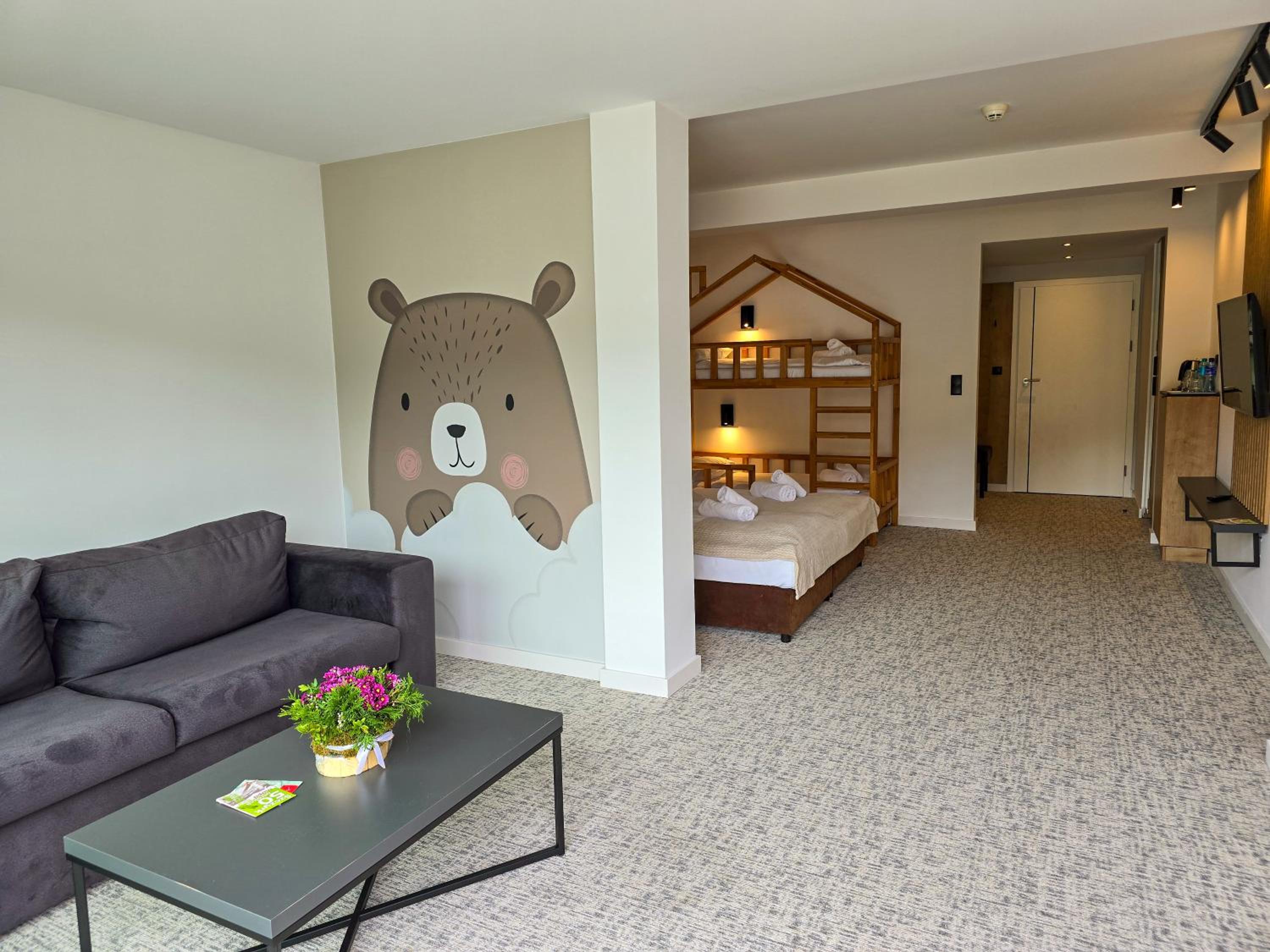 Family Room with Balcony - Photo 5