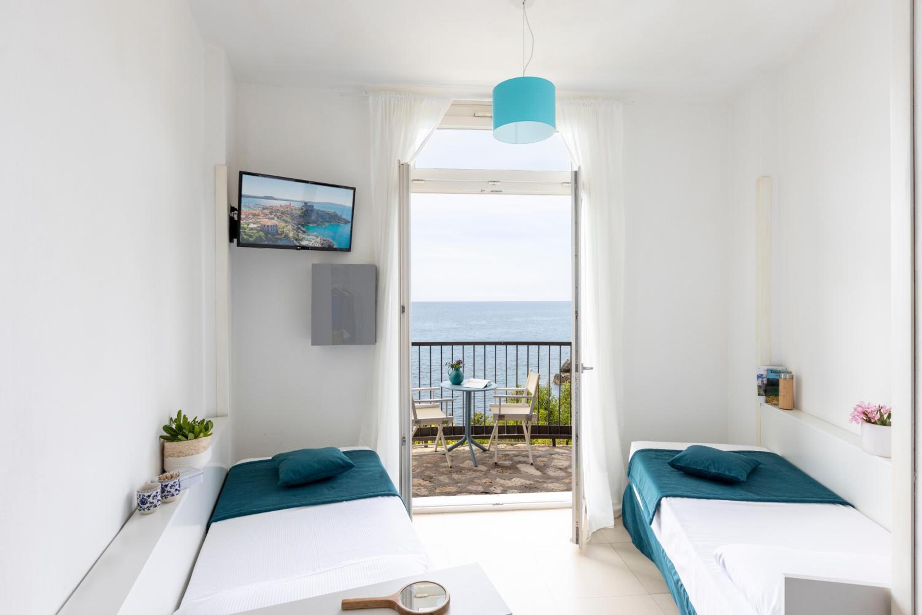 Twin Room With Sea View photo 2