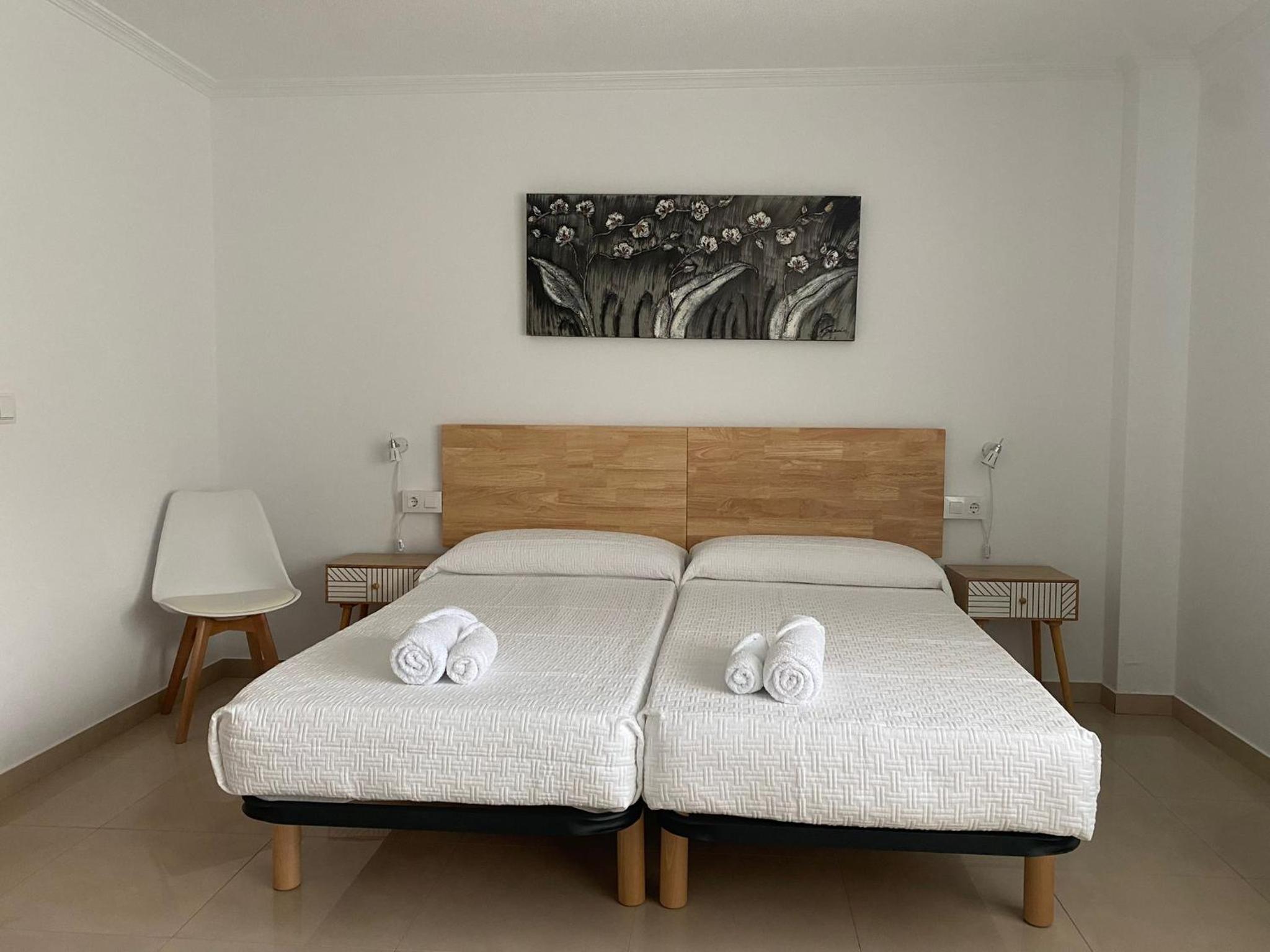 Quadruple Room with Private Bathroom - Photo 1