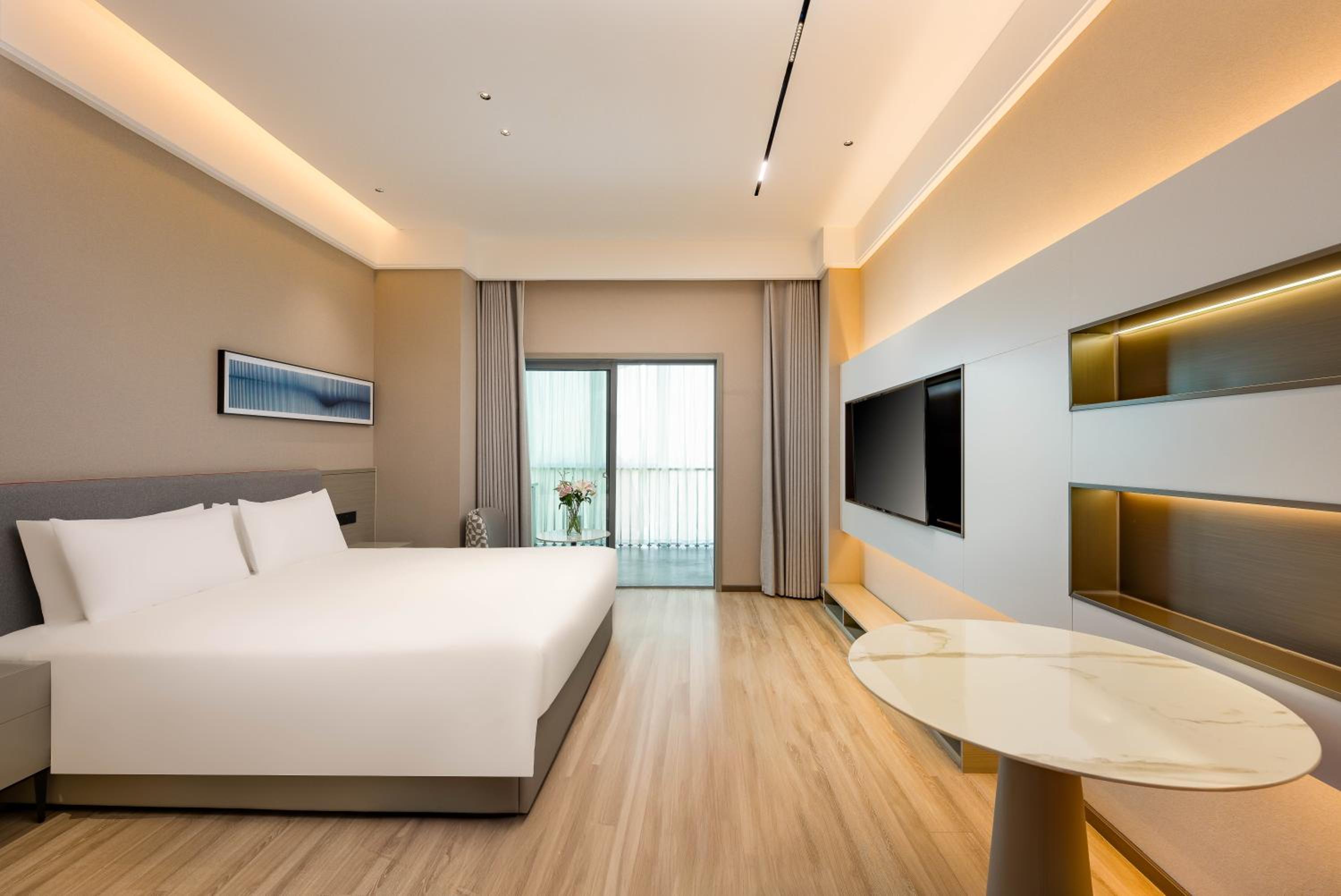 Standard King Room