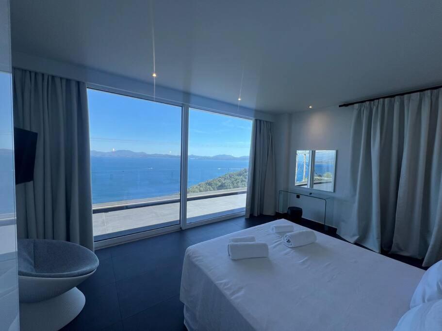 Villa photo 3