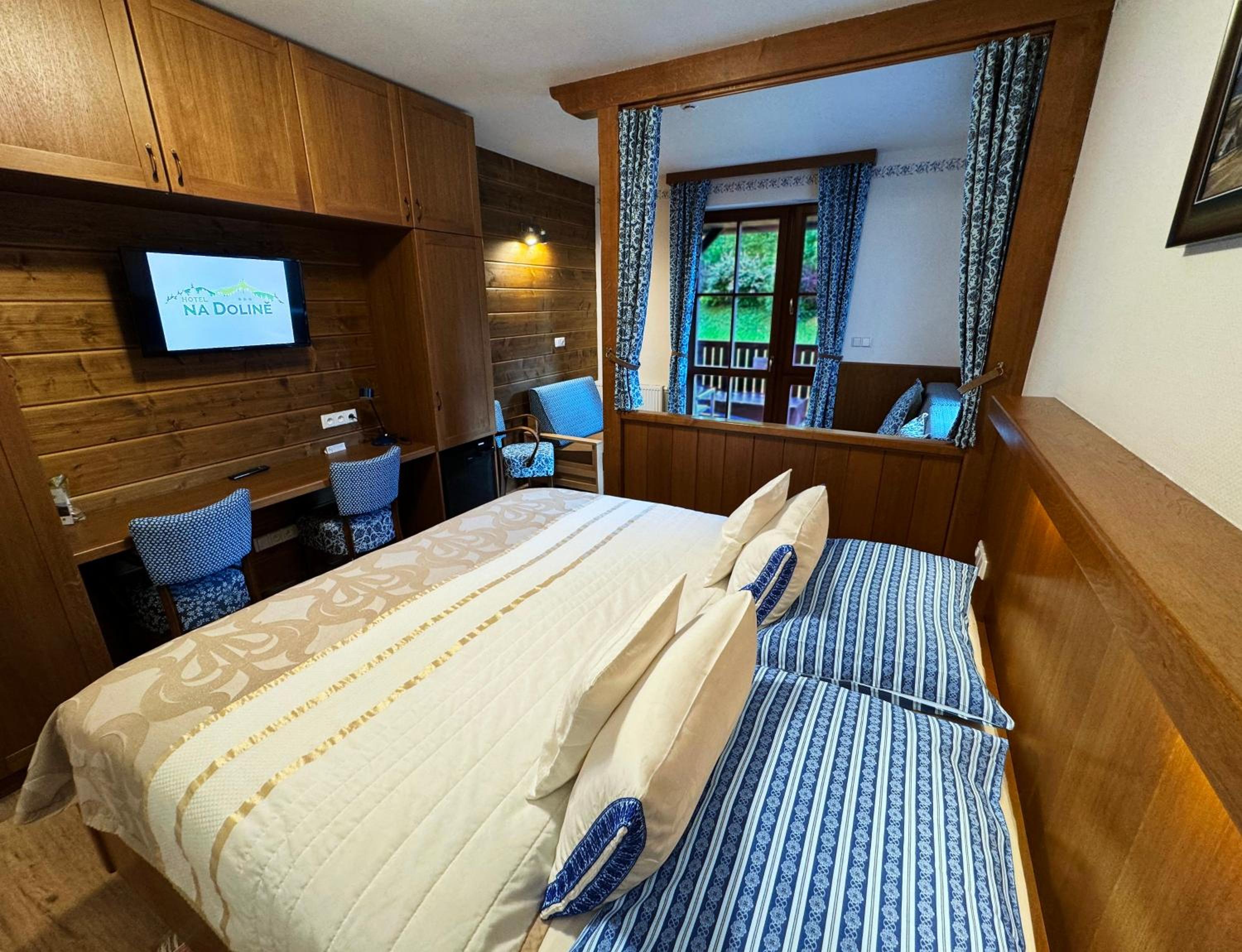 Double Room - Photo 4