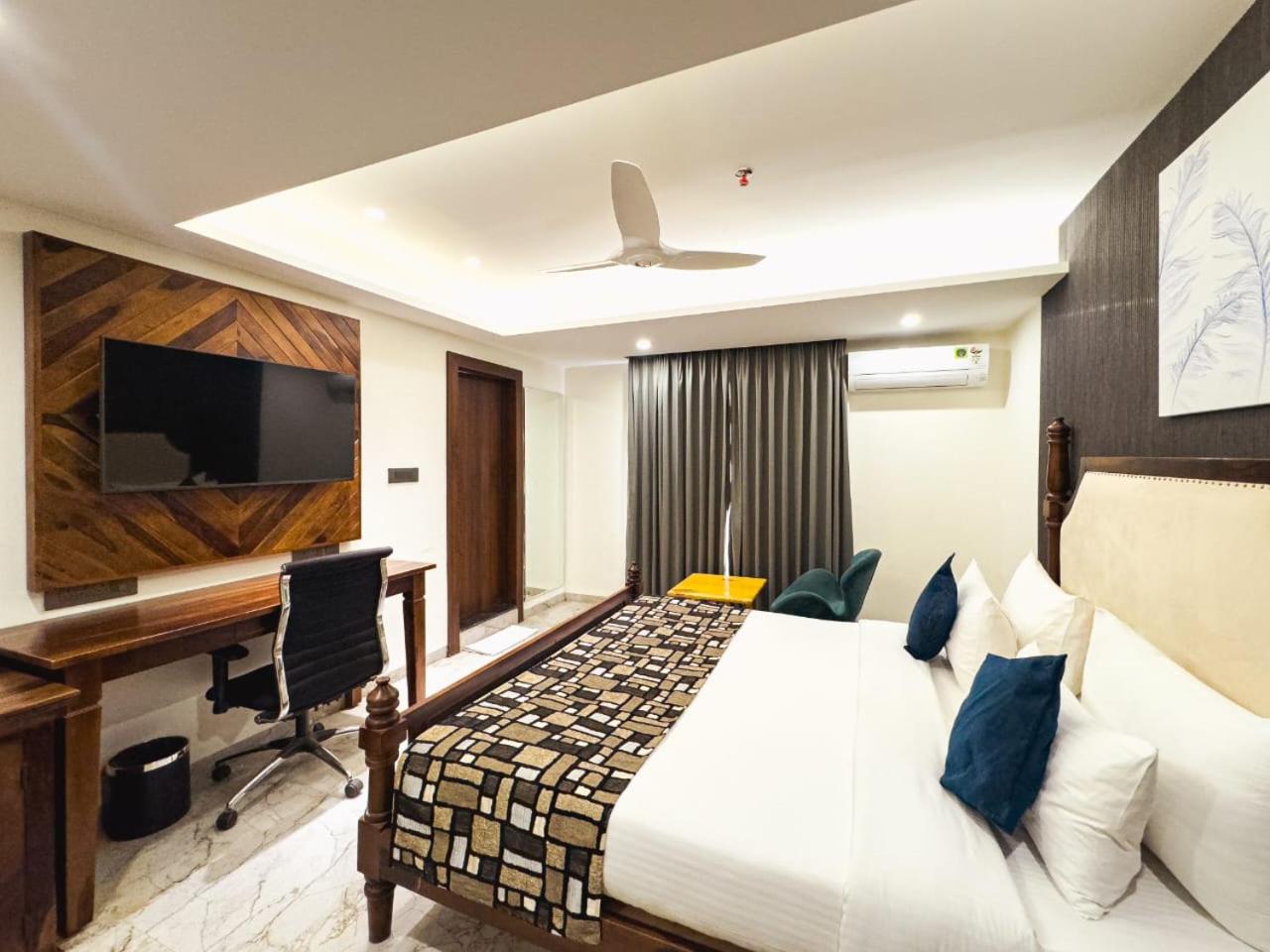 Deluxe Double Room photo 2