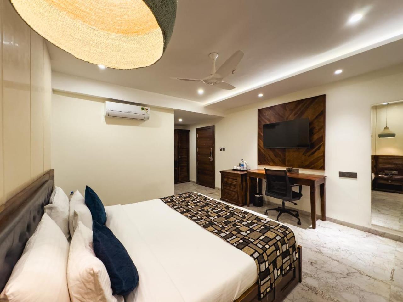 Economy Double Room photo 3