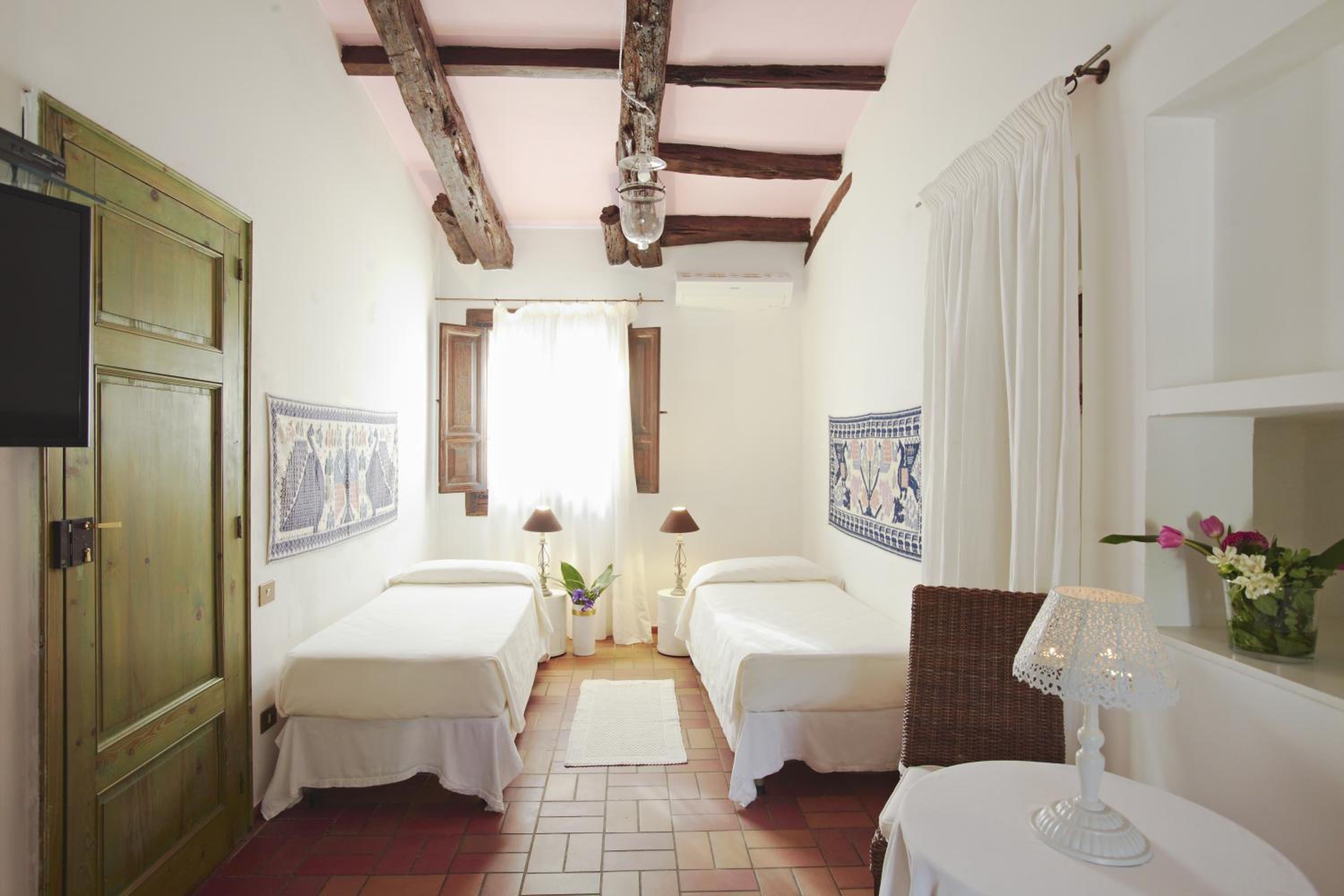 Suite photo 1