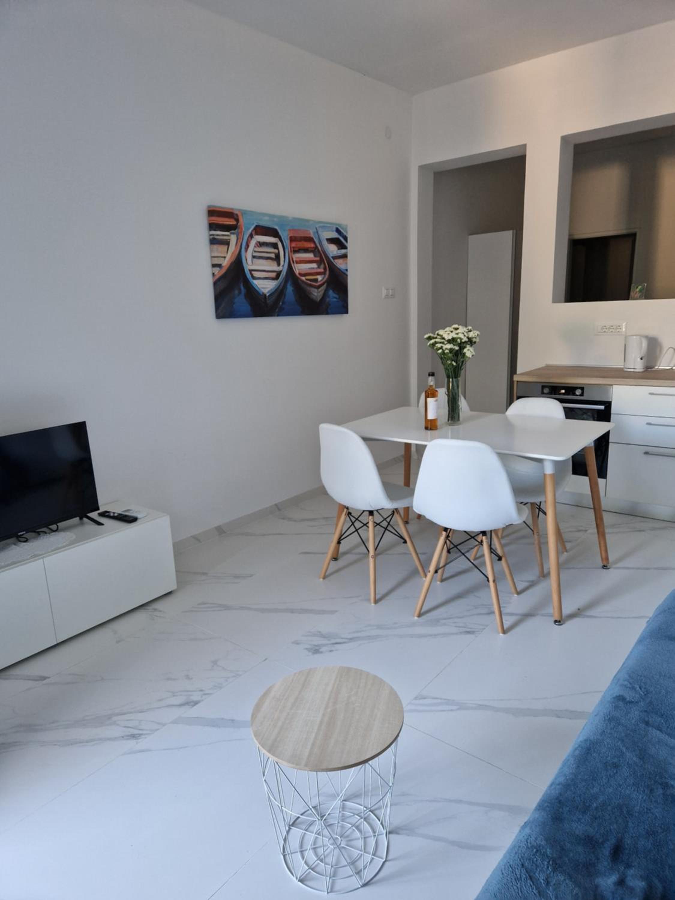 Studio with Balcony photo 2