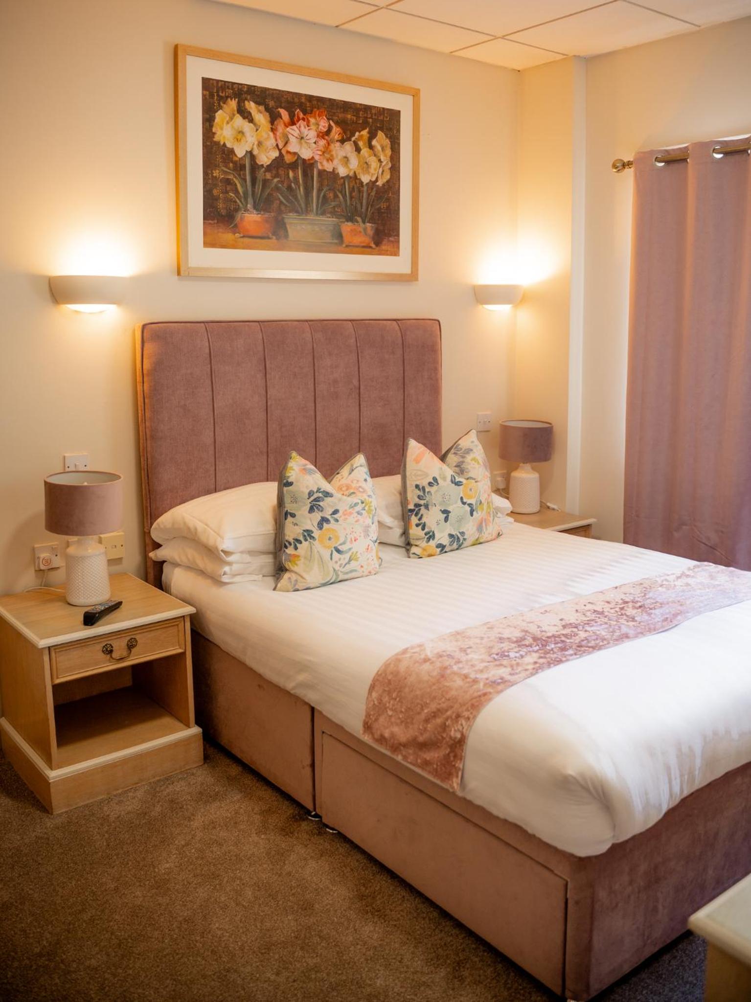 Small Double Room - Photo 5
