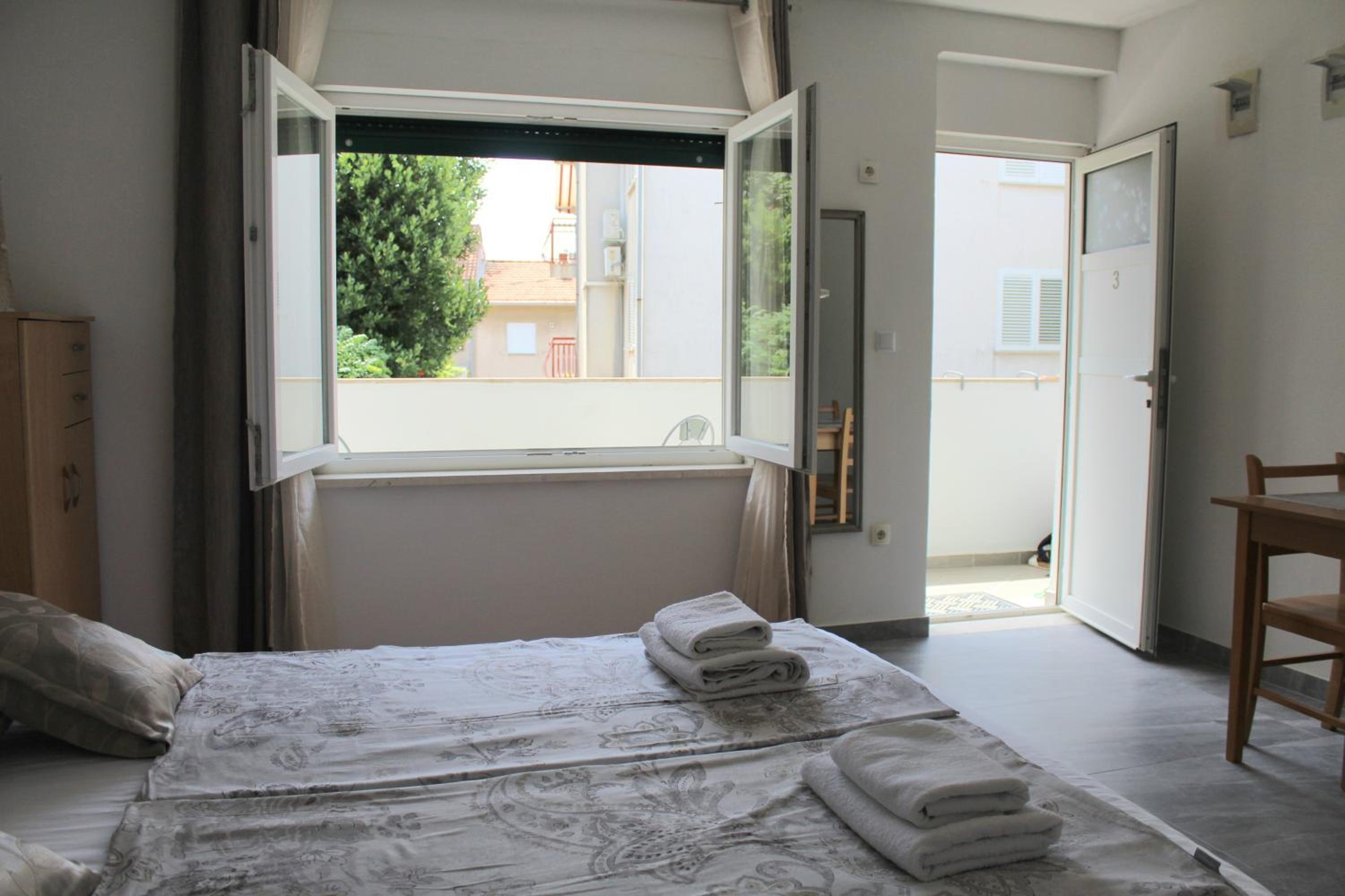 Studio with Balcony