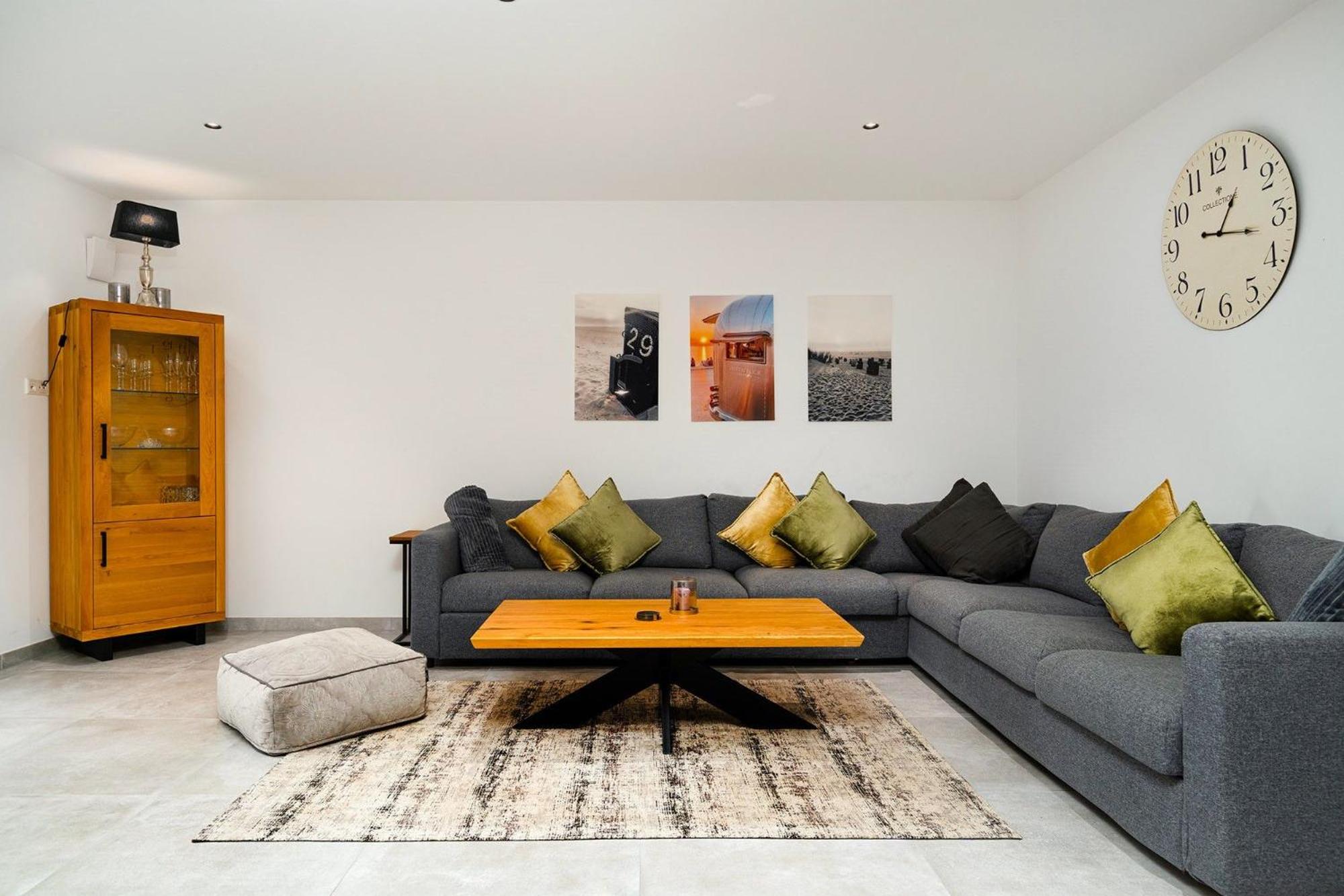 Apartment photo 3