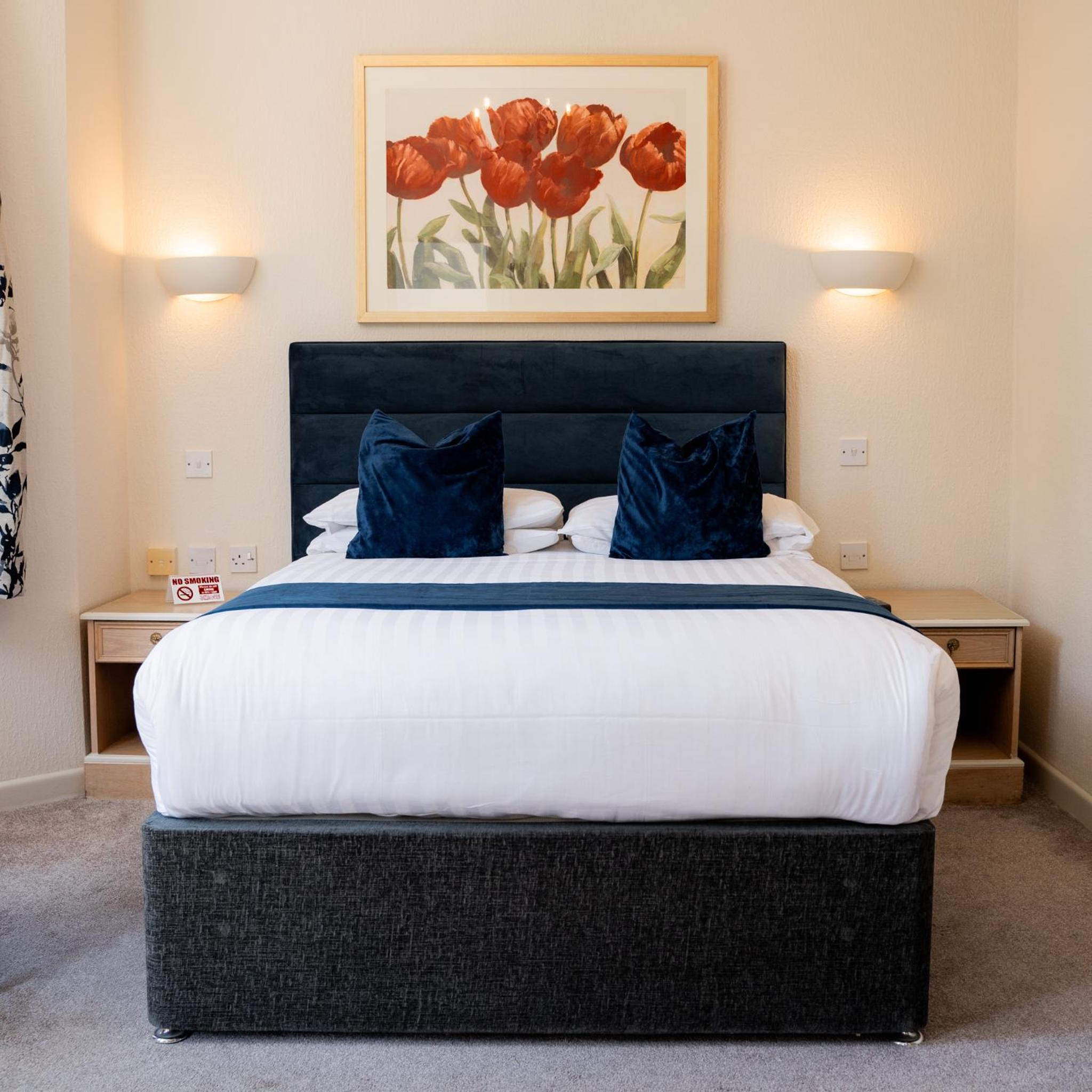 Double Room - Photo 7