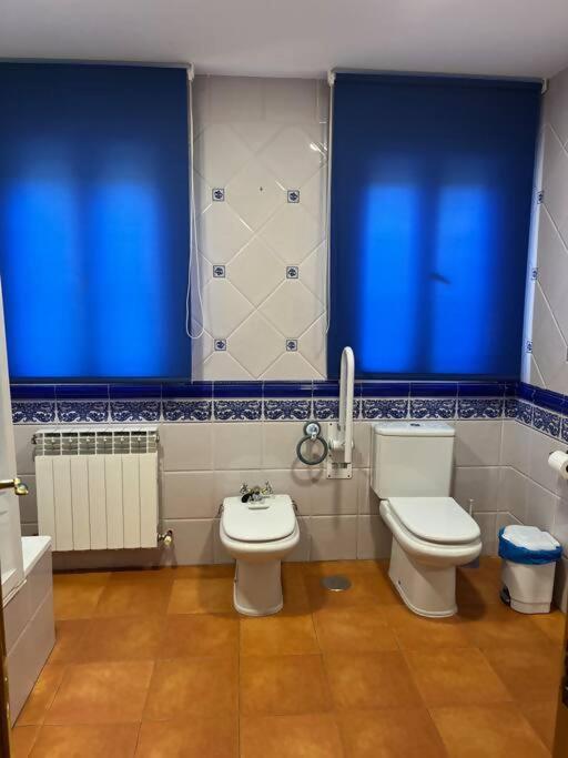 Three-Bedroom House photo 3
