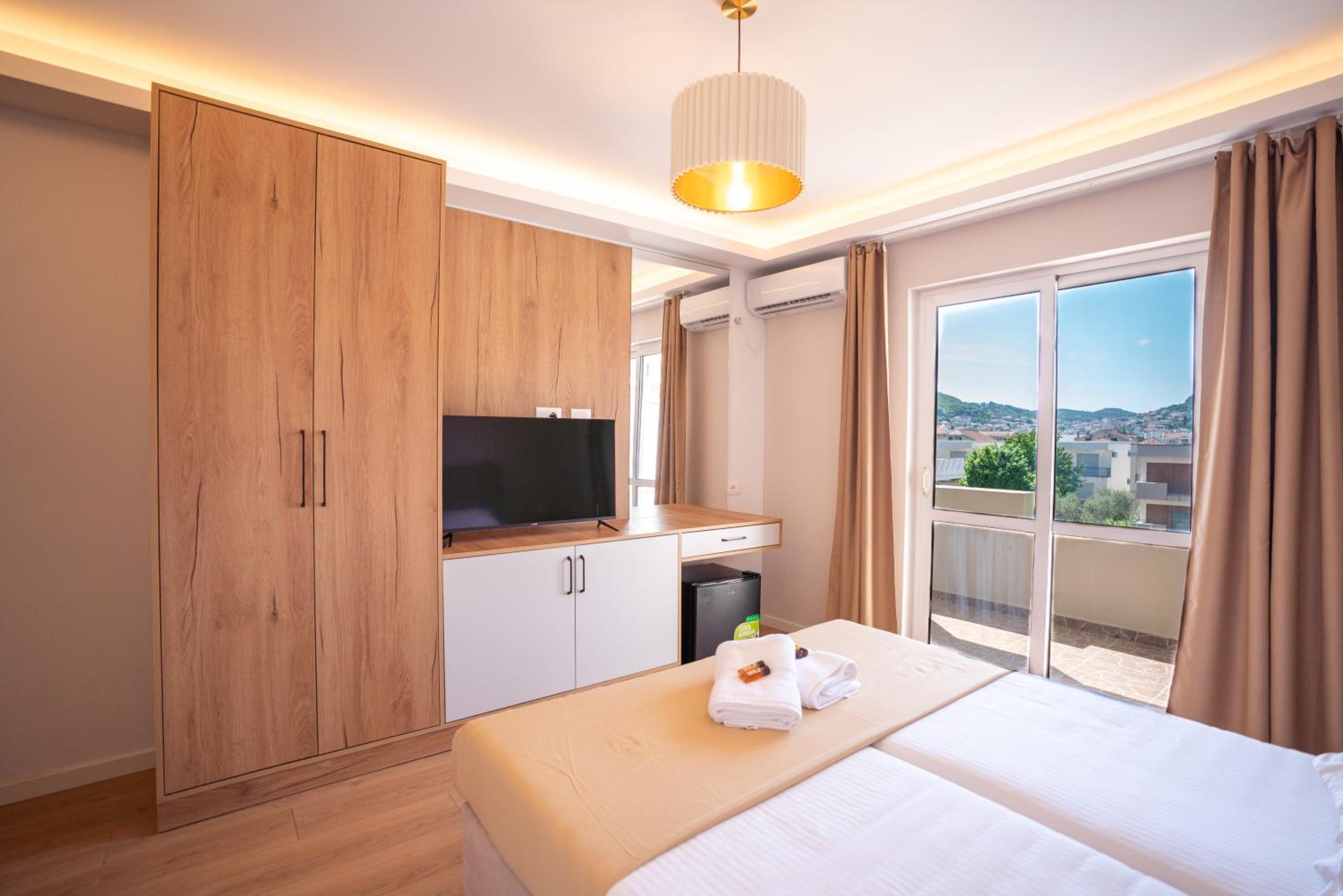 Deluxe Double Room with Balcony