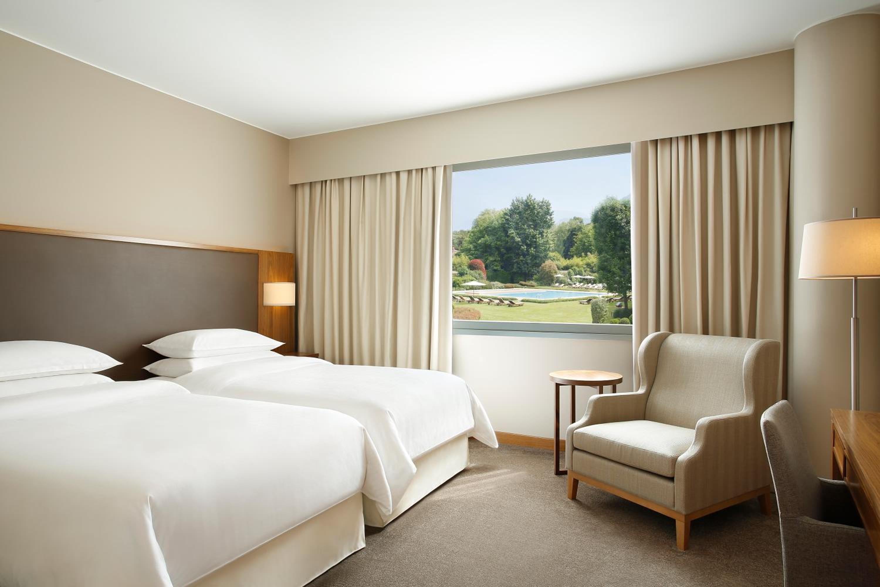 Superior Twin Room - Photo 4