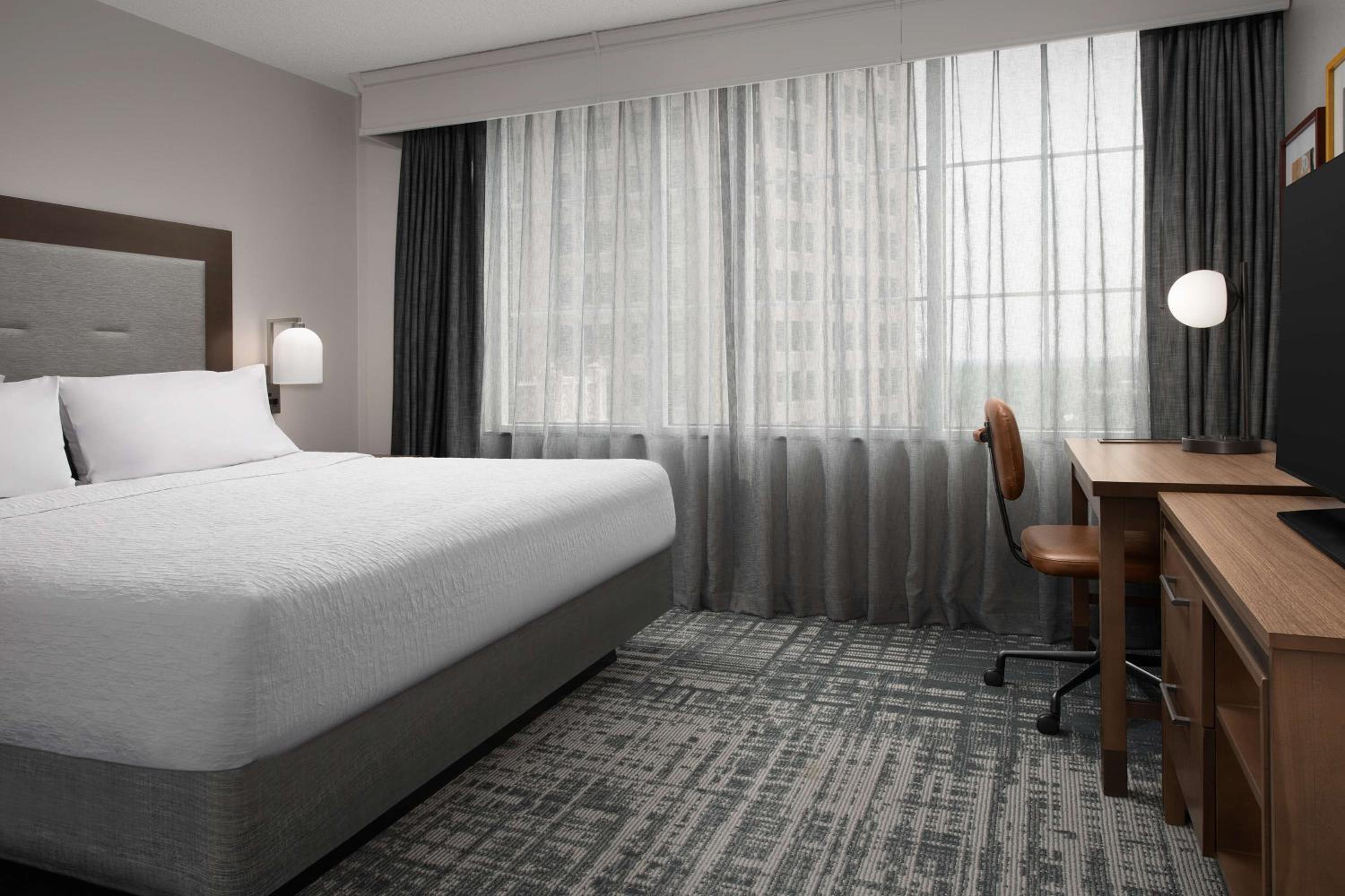 One-Bedroom King Suite - Photo 12