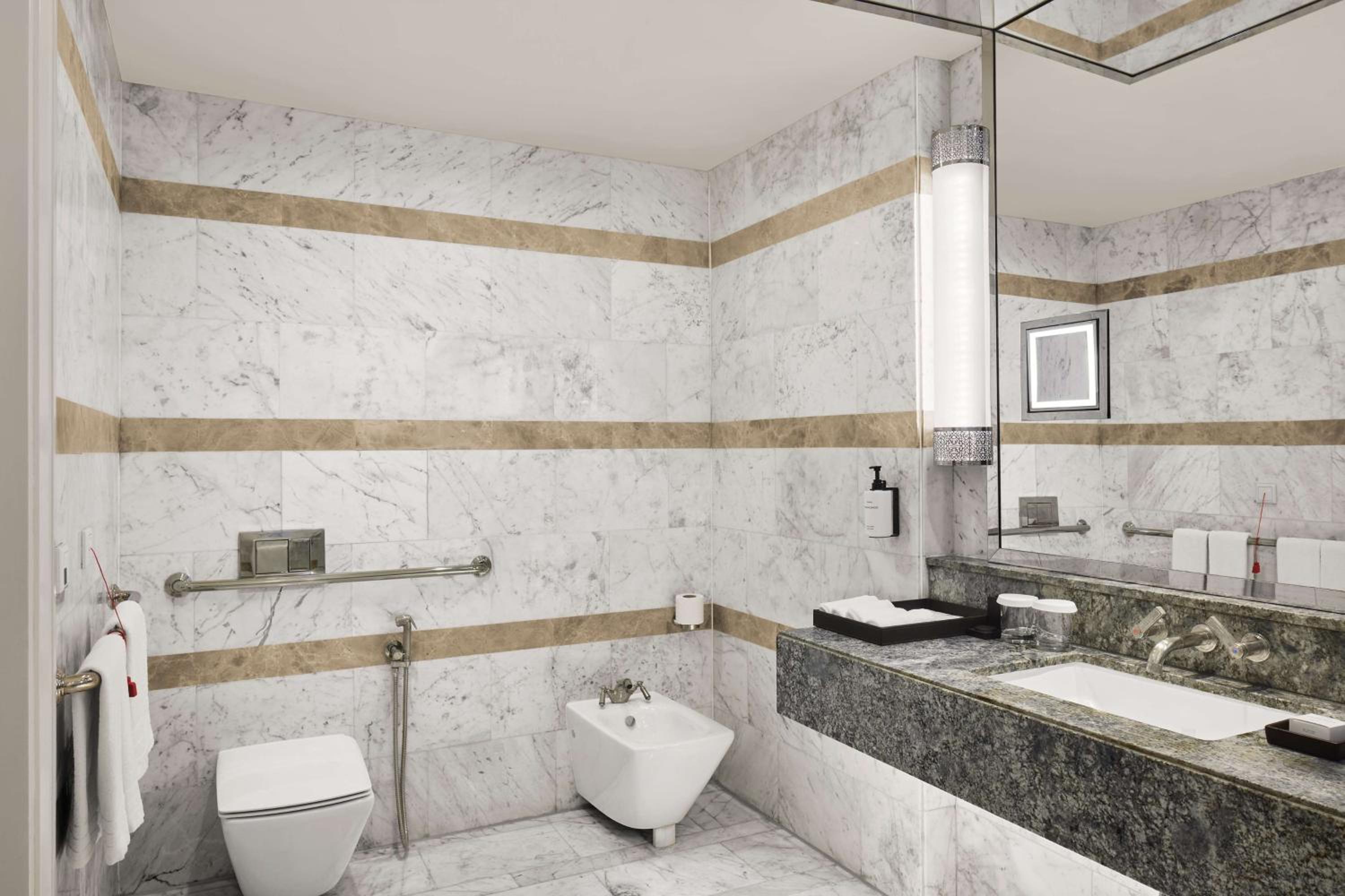 Three-Bedroom Family Suite thumbnail 5