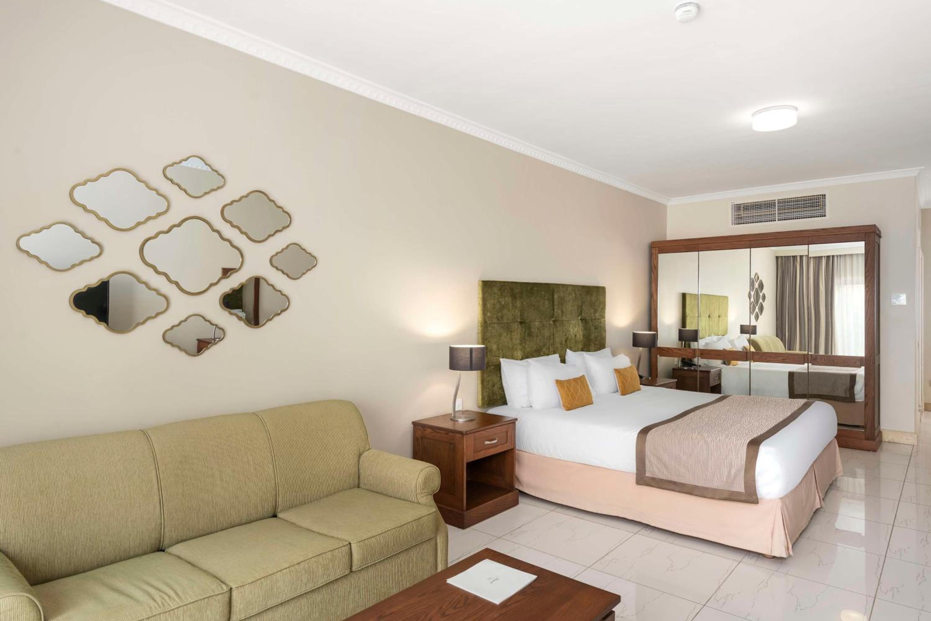Grand Deluxe Garden View Room - Photo 5