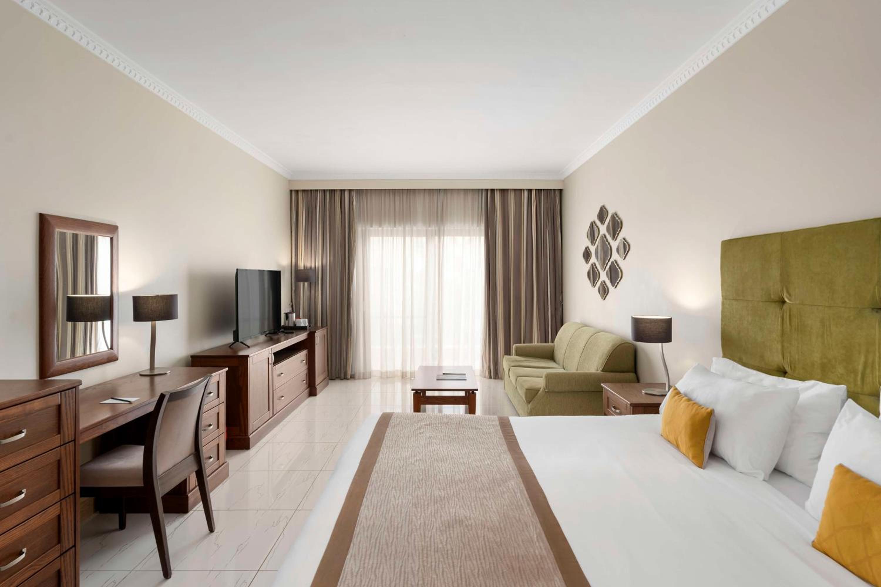 Grand Deluxe Garden View Room - Photo 6