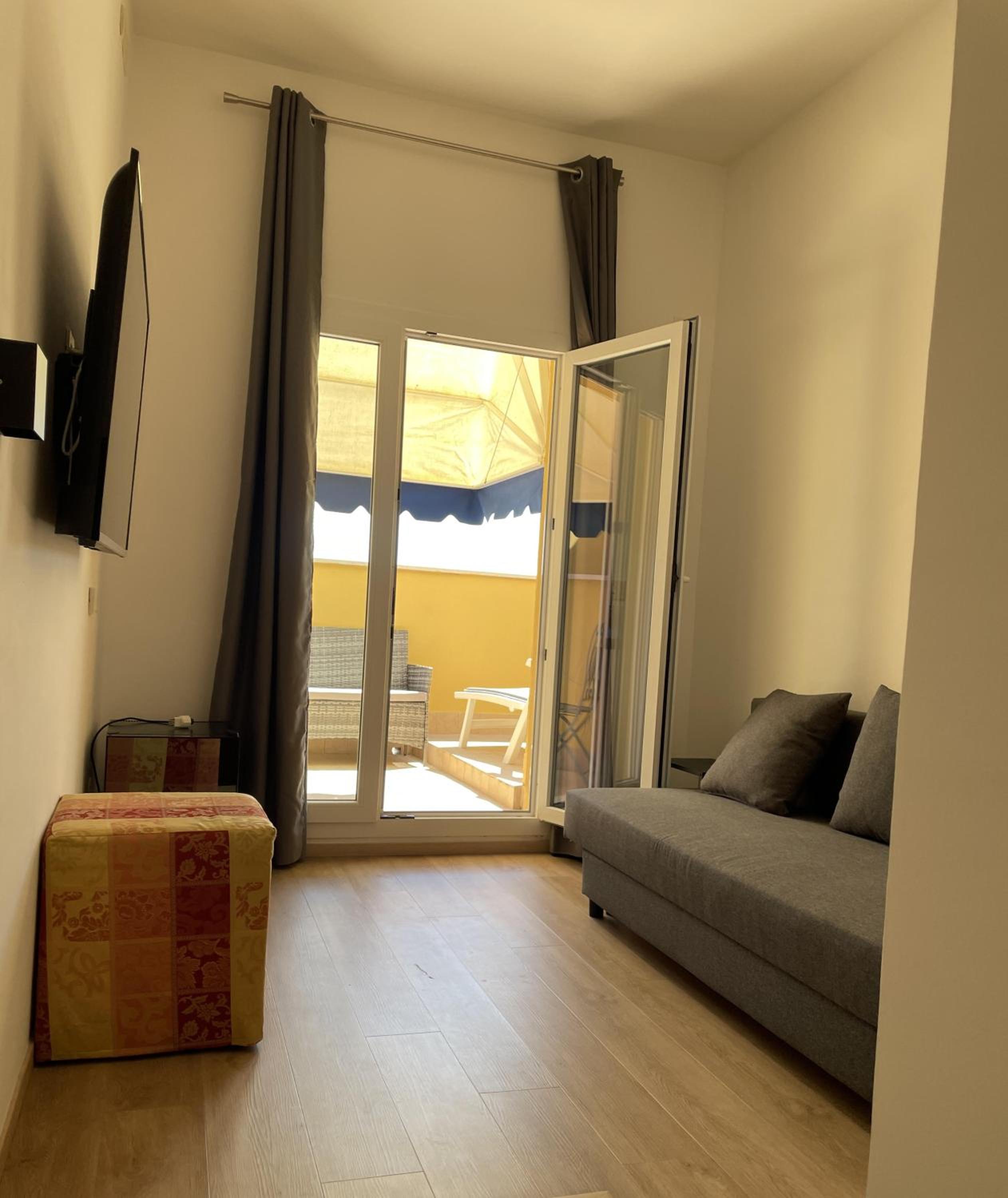 Superior Quadruple Room - Photo 1