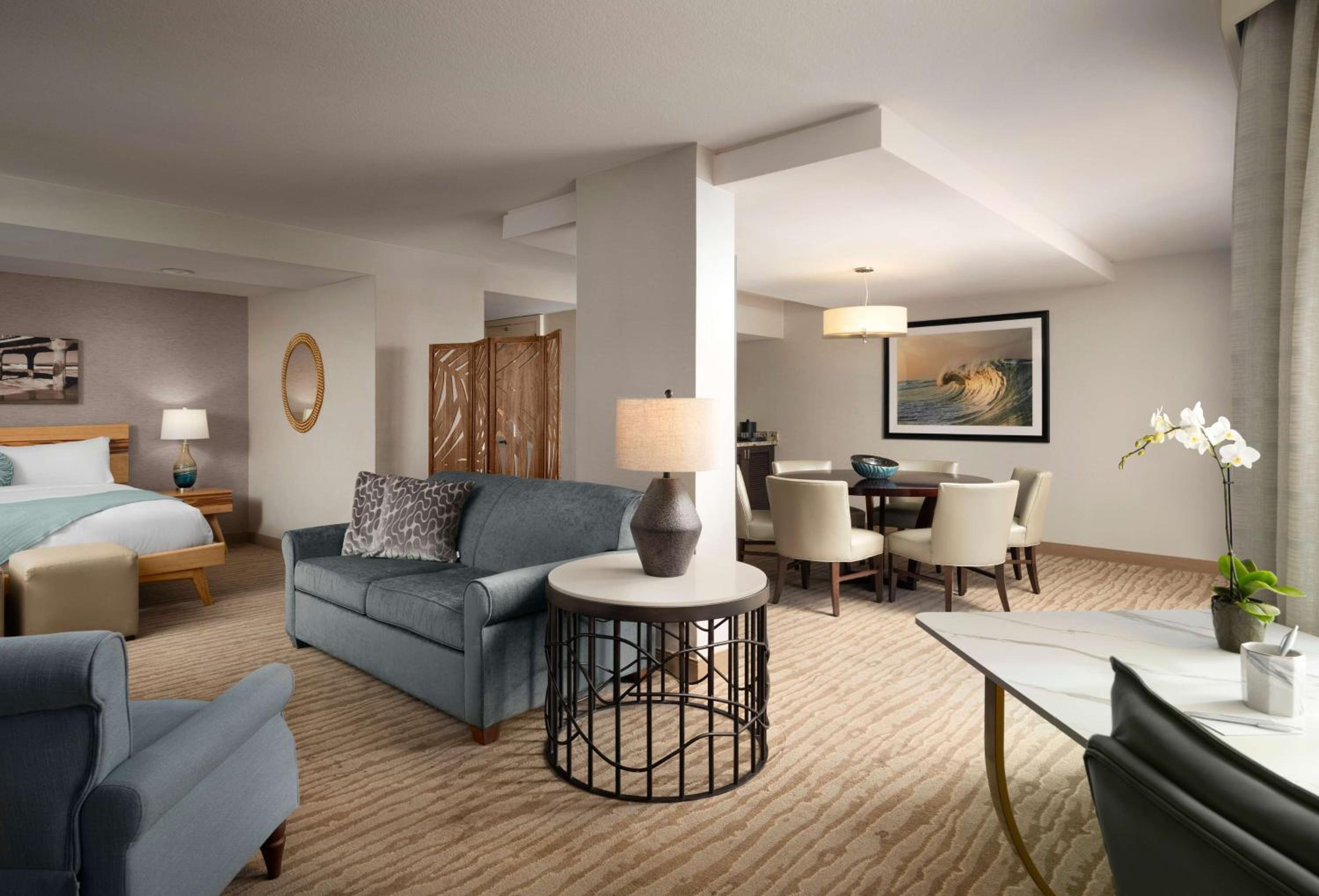 Suite - Photo 3