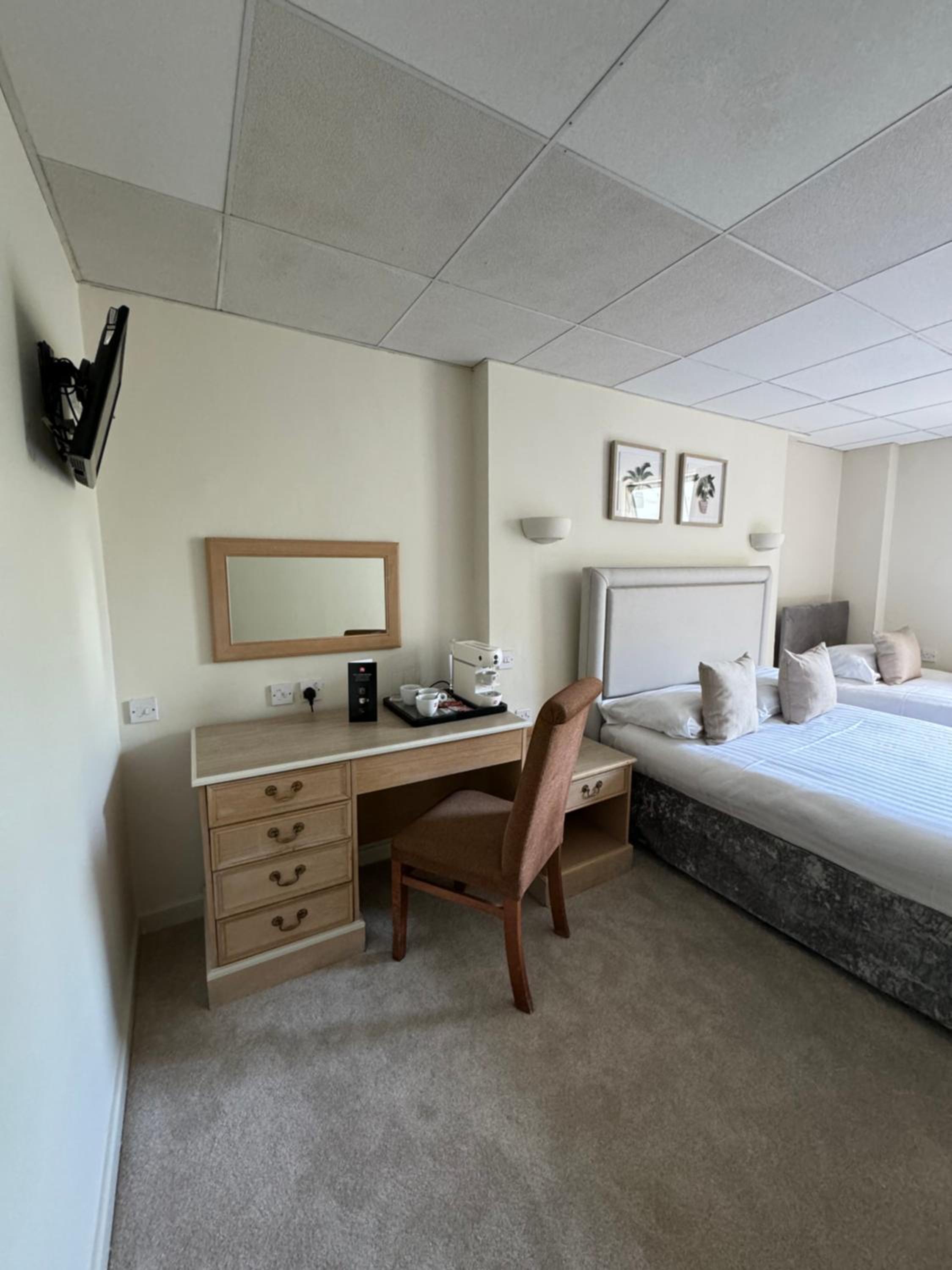 Family Room - Photo 4