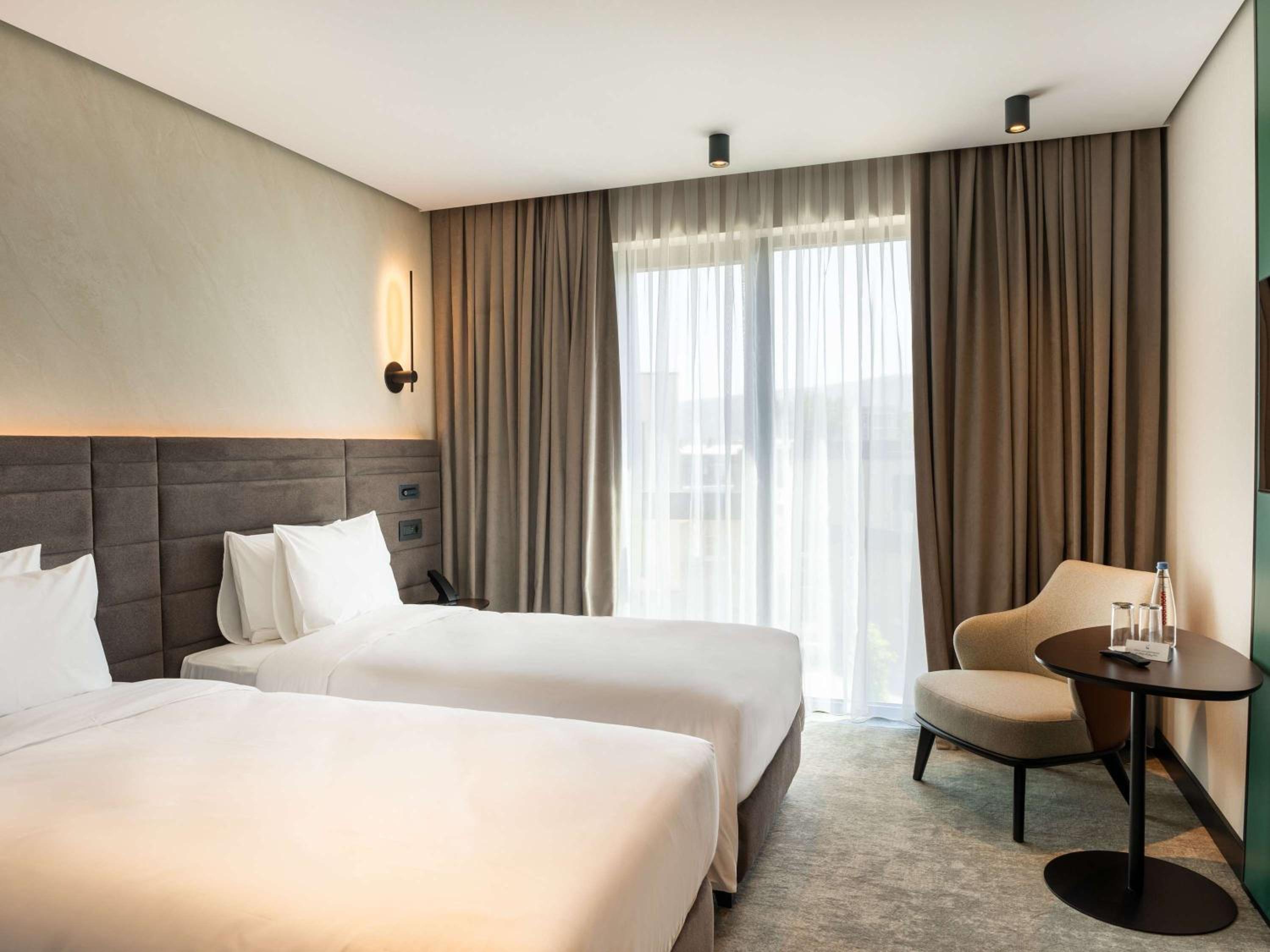 Standard Twin Room - Photo 1