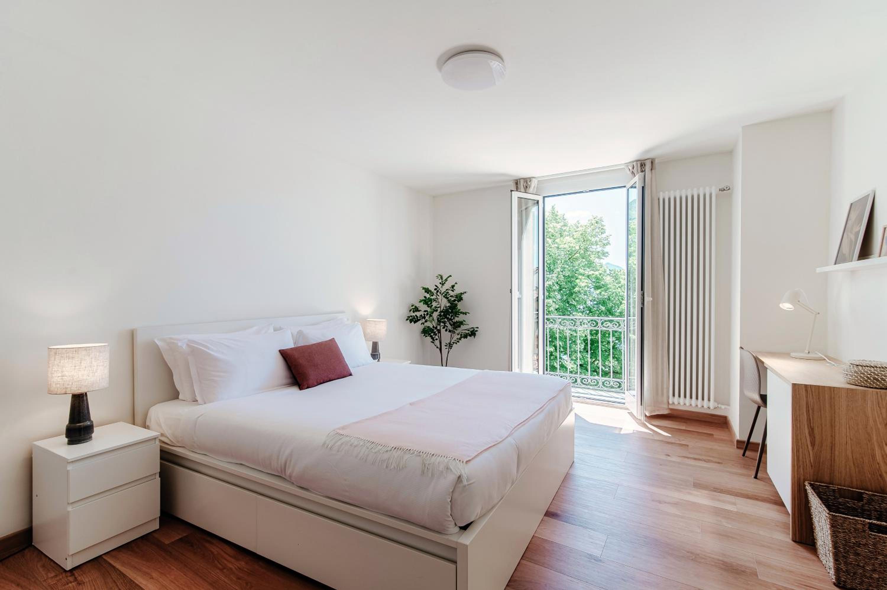 Apartment with Lake View photo 1
