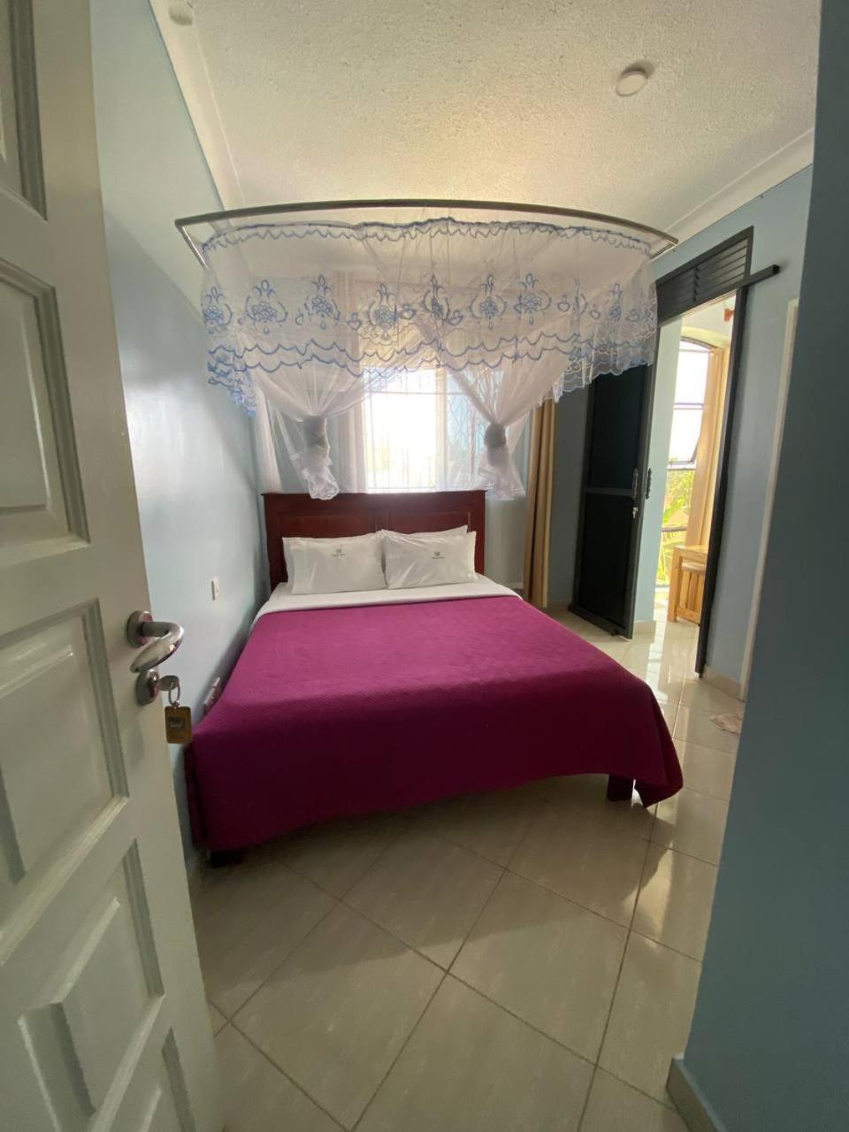 Deluxe Double or Twin Room with Garden View