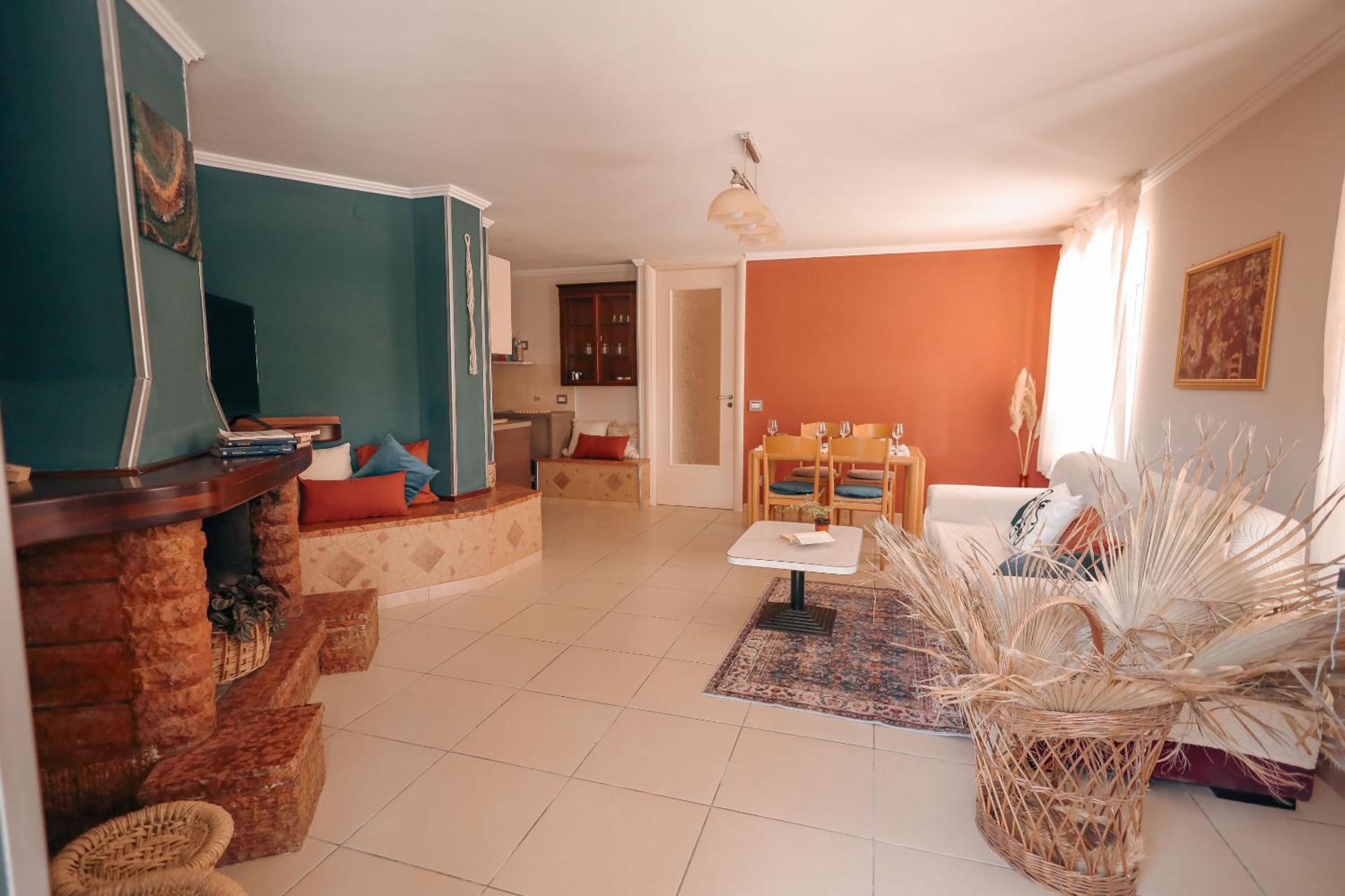 Deluxe Apartment