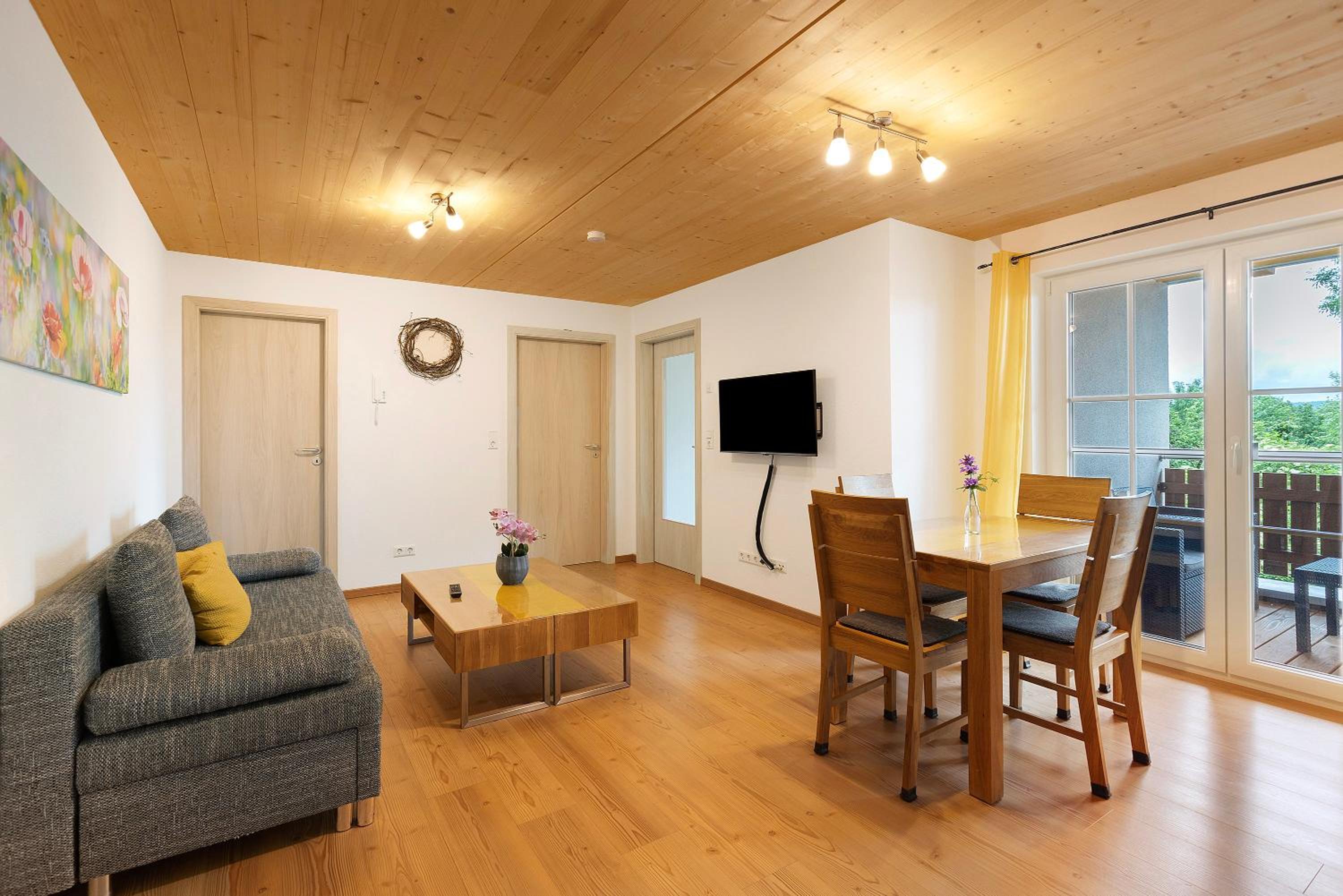 Two-Bedroom Deluxe Apartment with Garden View